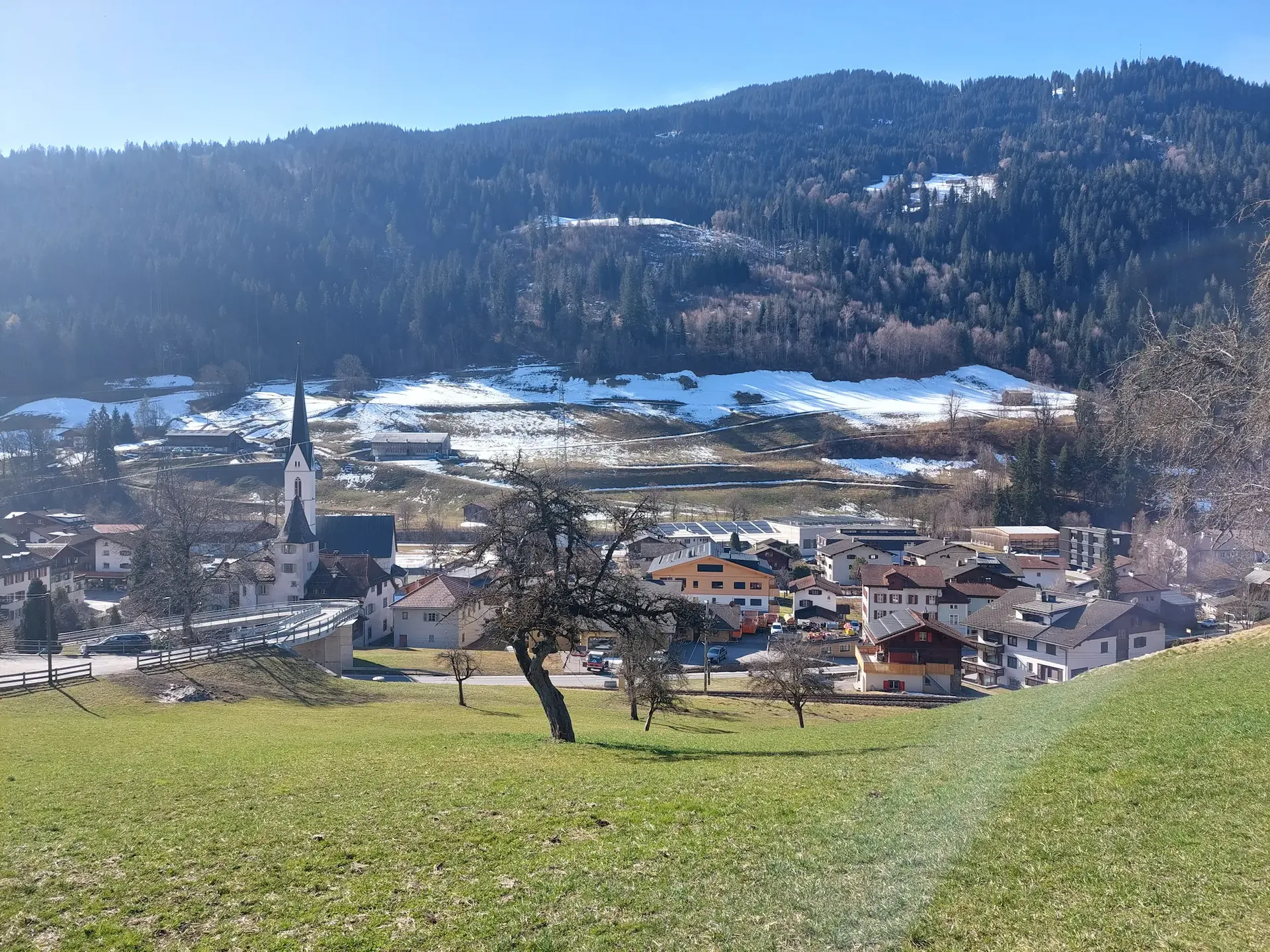 Attraktives Bauland in Küblis (Parzelle 467) - sonnige Lage mit Bergblick
