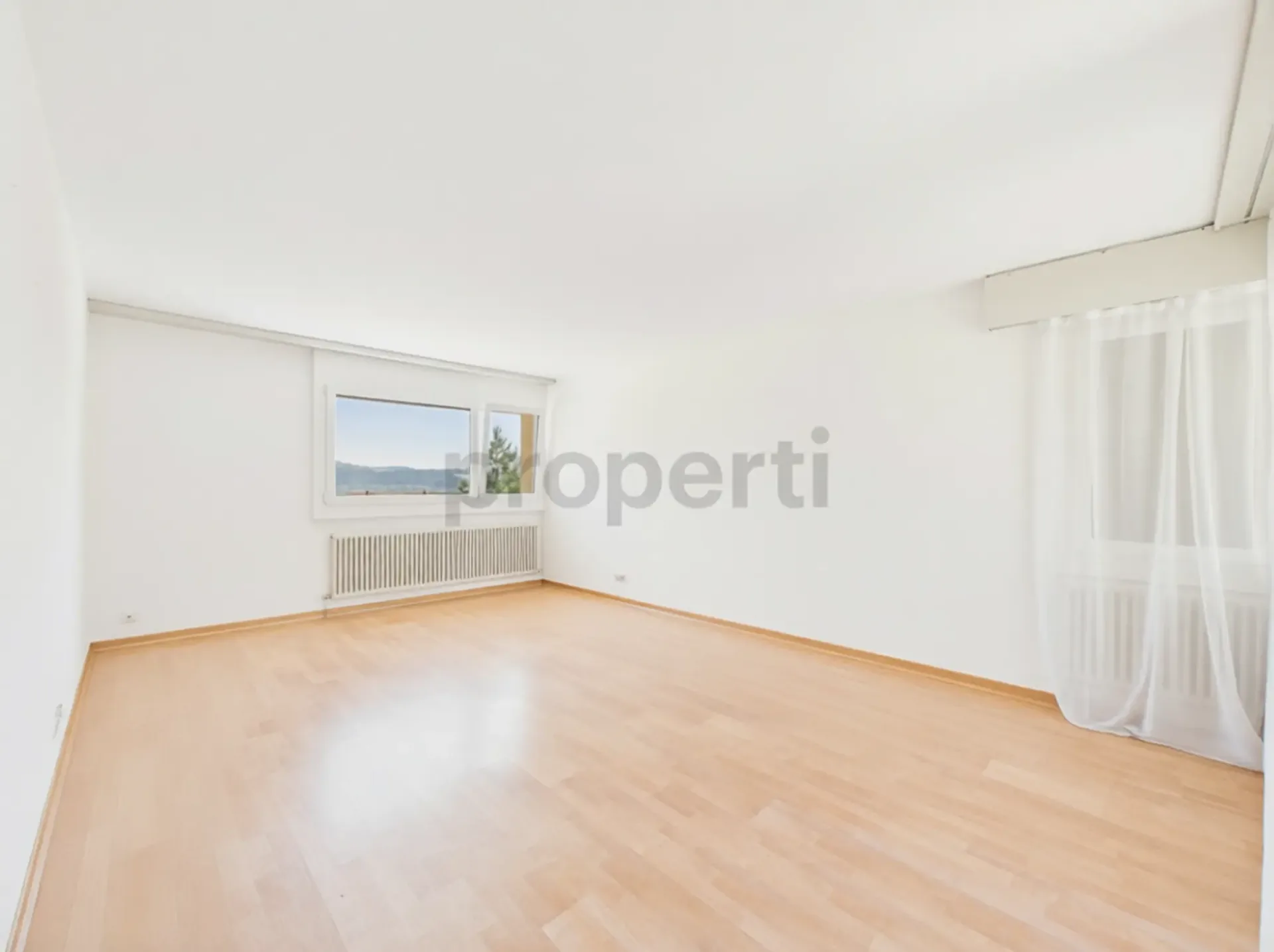 Habitation ensoleillée avec deux balcons à Veltheim (AG)