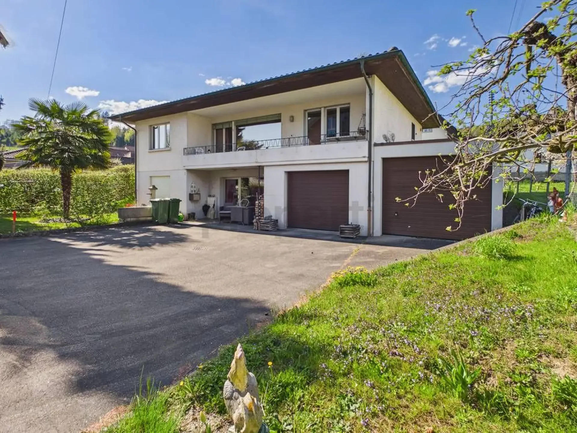 4.5-room single-family house | Balcony, double garage, and top location in Safnern