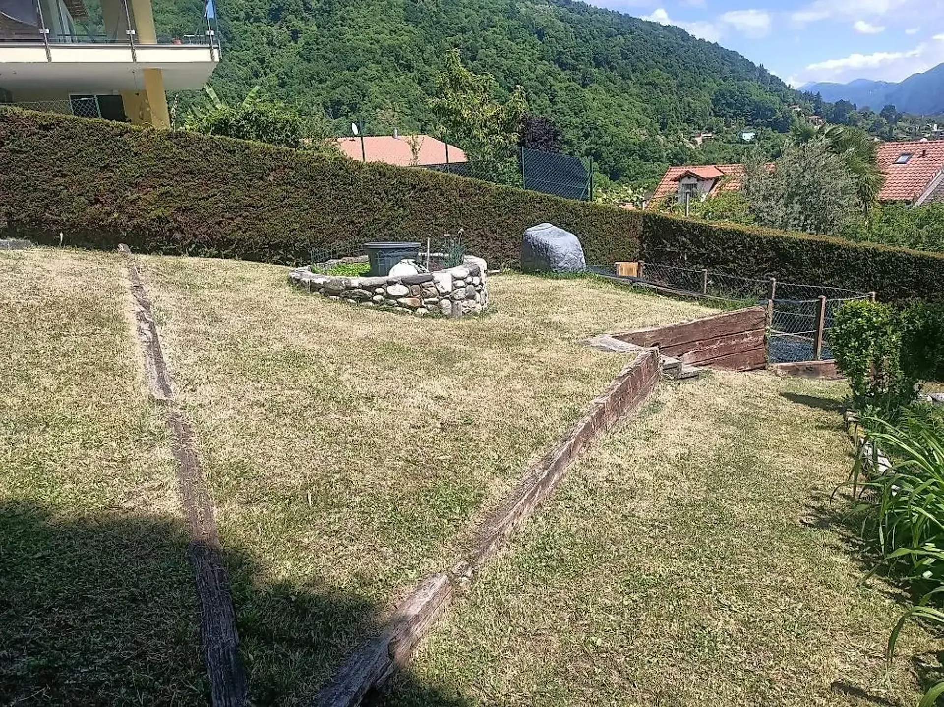 Terrain constructible avec vue sur le lac et accès privé - situation exclusive près du lac de Lugano