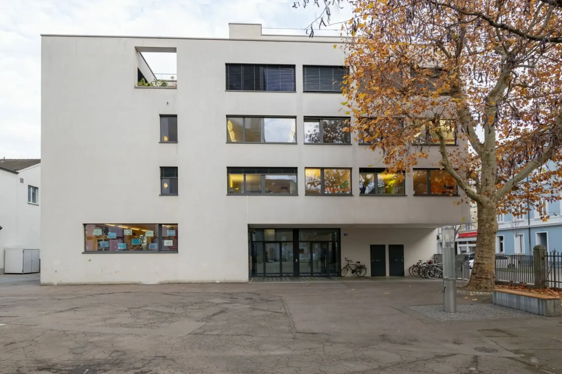 Zwischen Dreirosenbrücke und Musical Theater - gemütliche 3-Zimmerwohnung in Kleinbasel zu vermieten