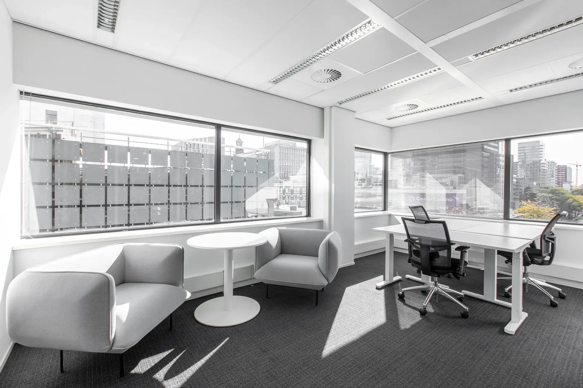 Büro für 3 Personen bei Regus iLife City