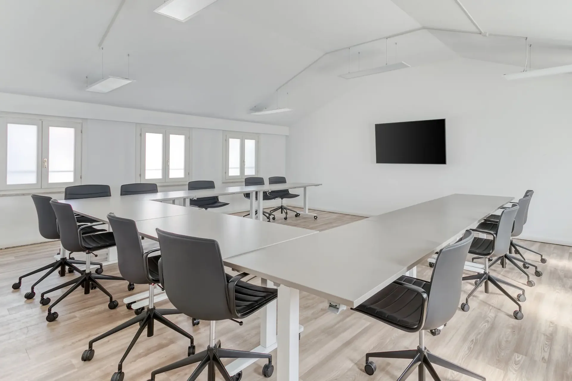 Büro für 10 Personen bei Regus Morges
