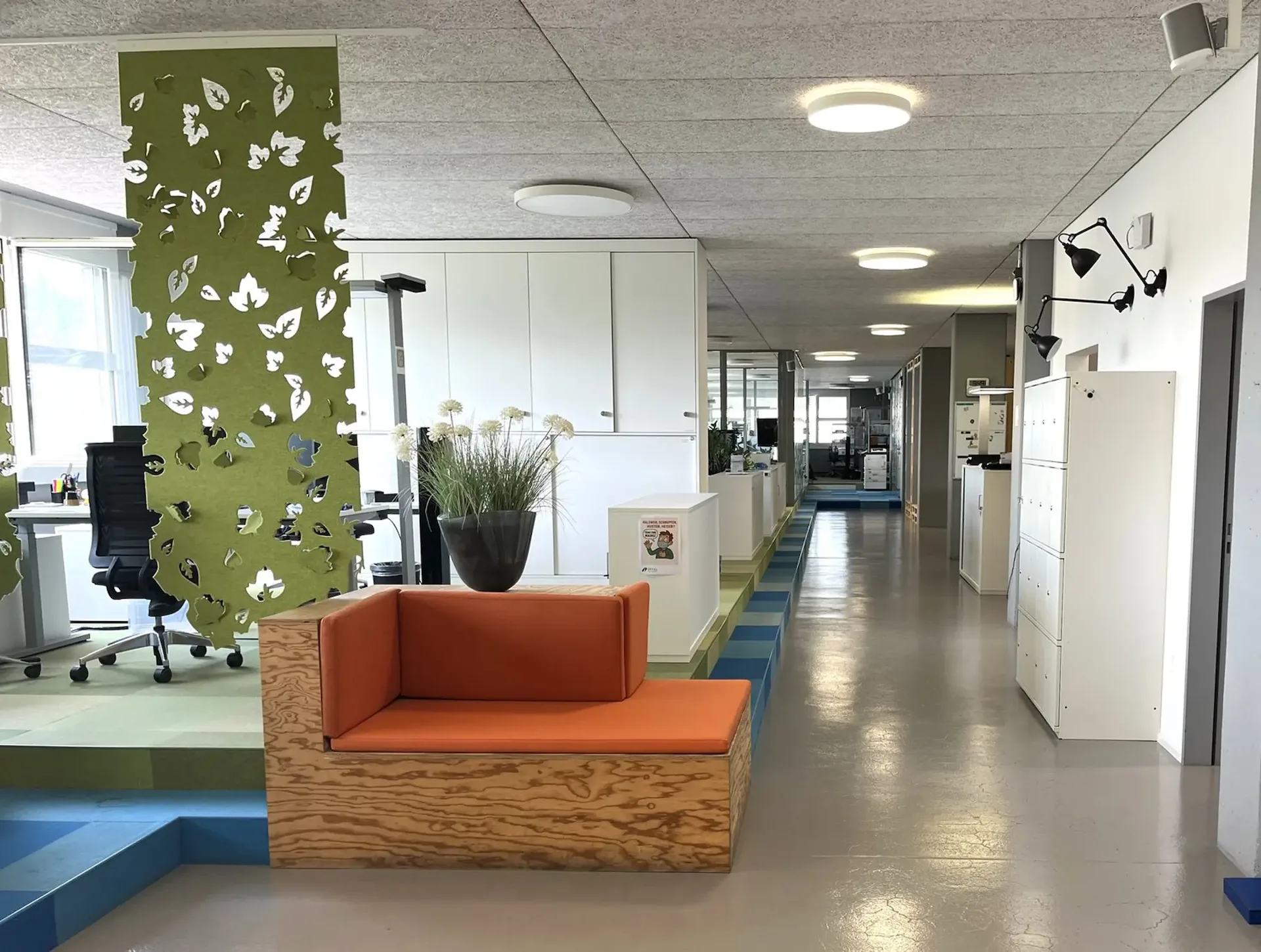 Commercial space with storage and parking options in Windisch