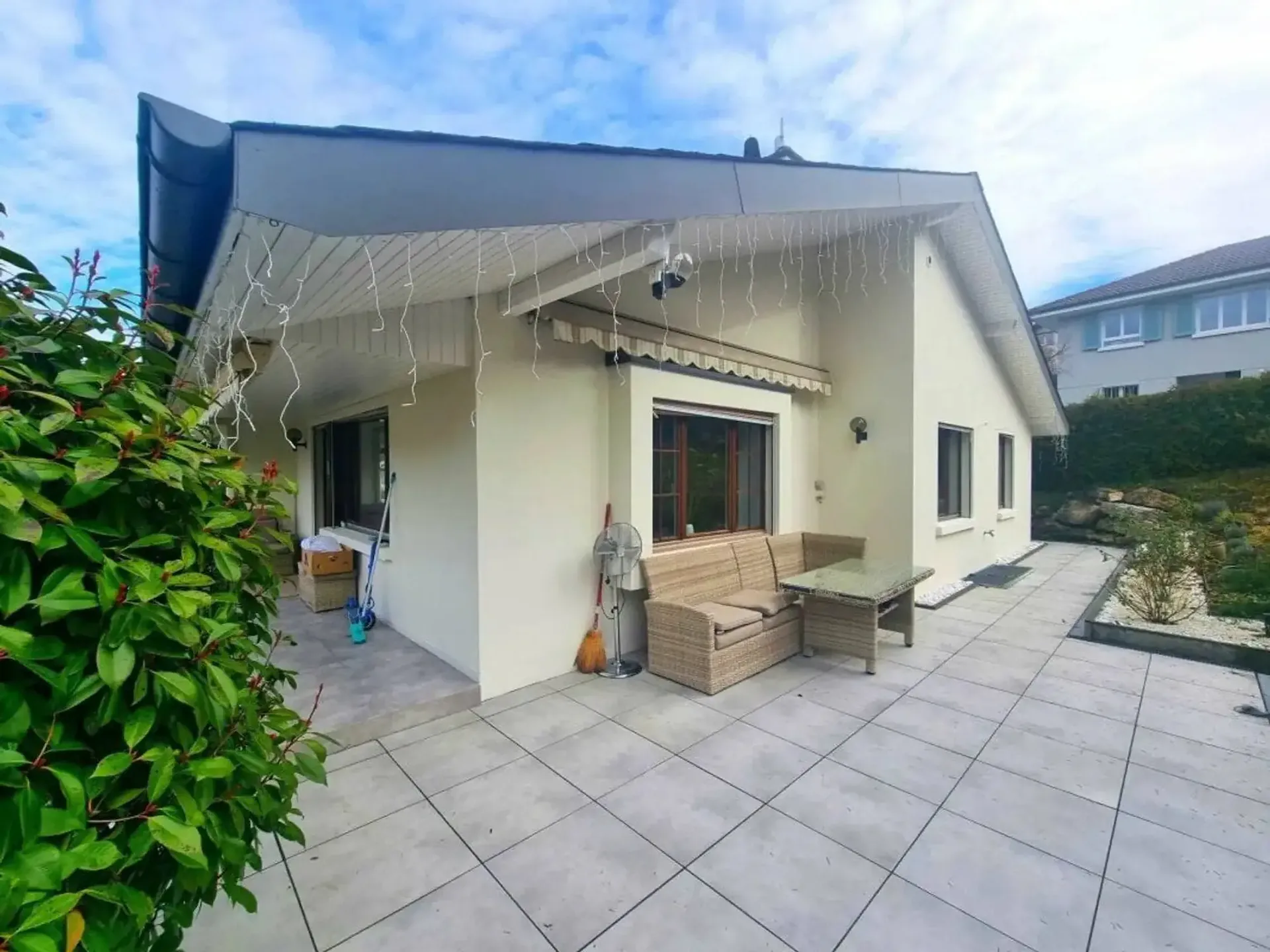 Villa 5.5 locali, appena ristrutturata, grande giardino - Niederdorf in vendita