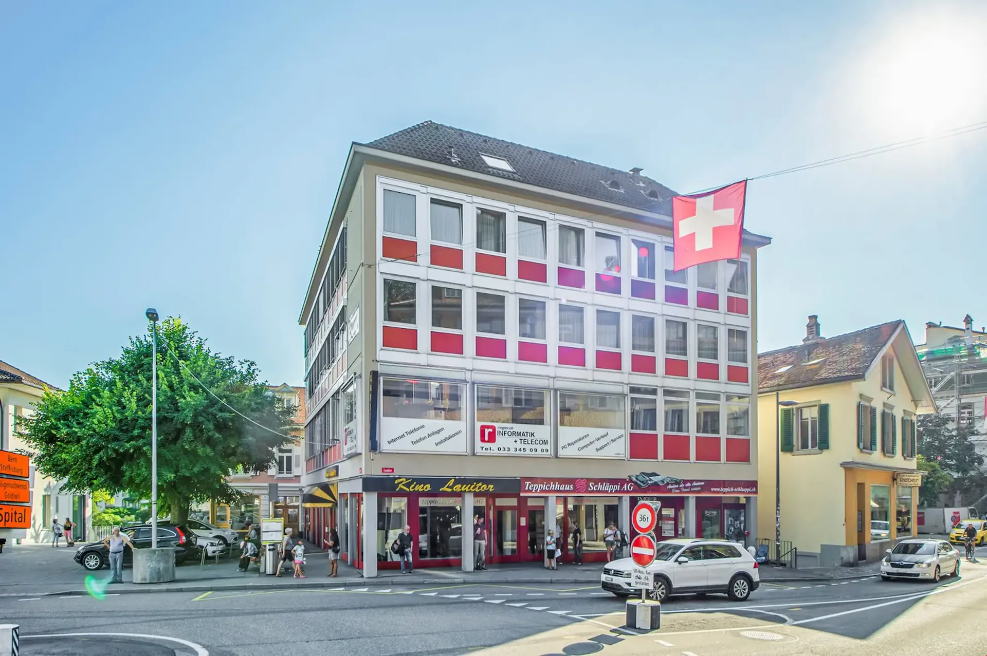 Bureaux/practices centralement situés à louer au Lauitor !