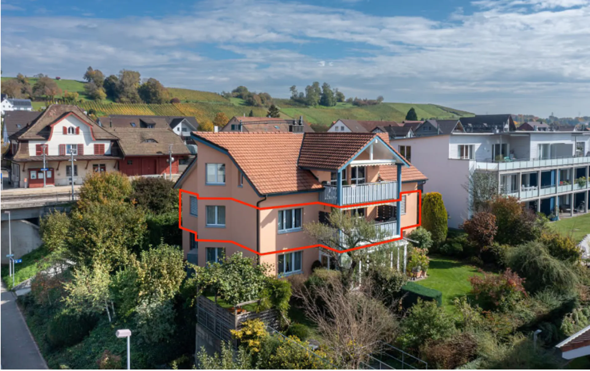 Helle 5.5-Zimmer-Wohnung mit Balkon in ruhiger Lage – Dachsen