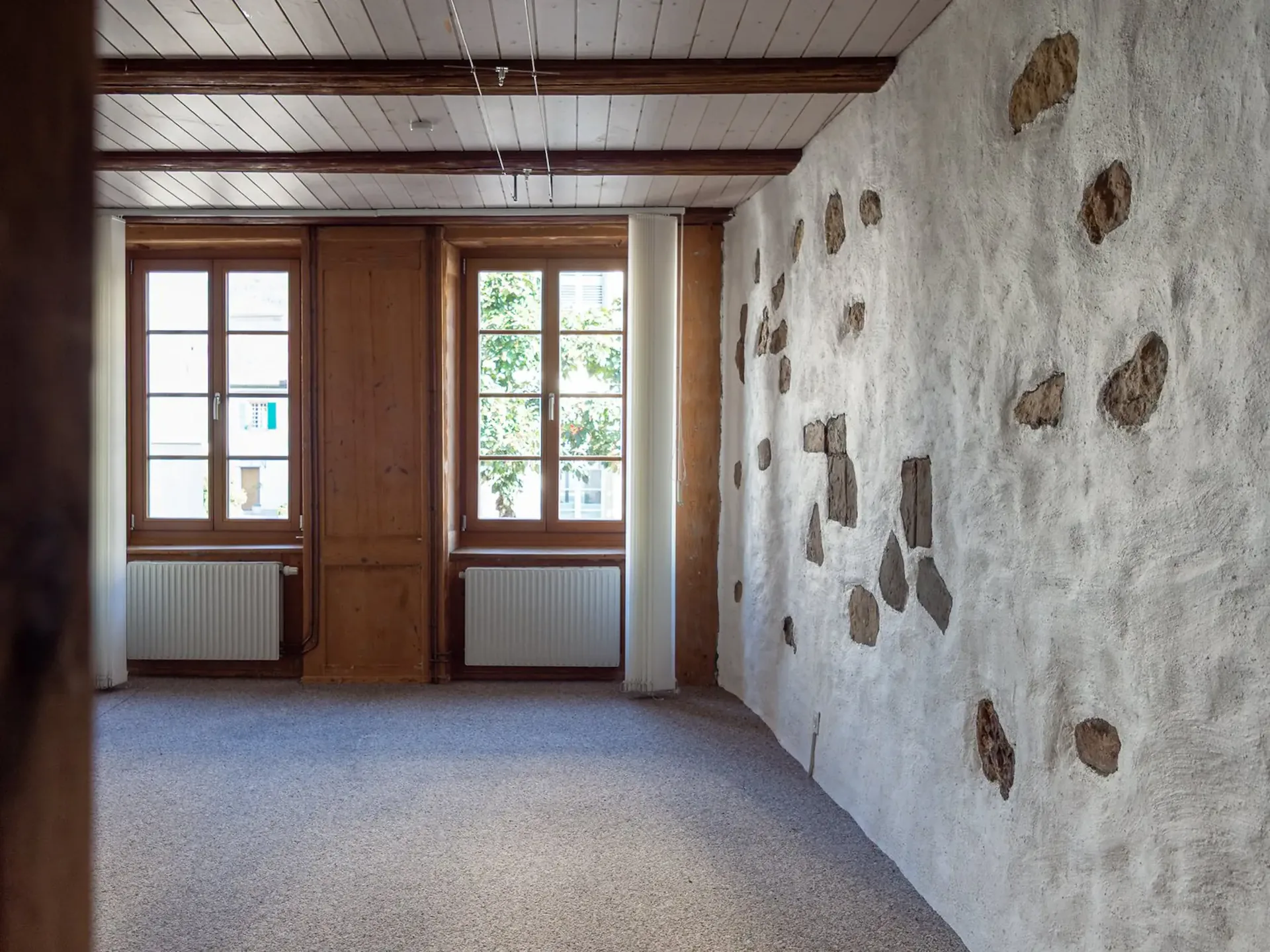 Historic old town house with residential and commercial part in Nidau