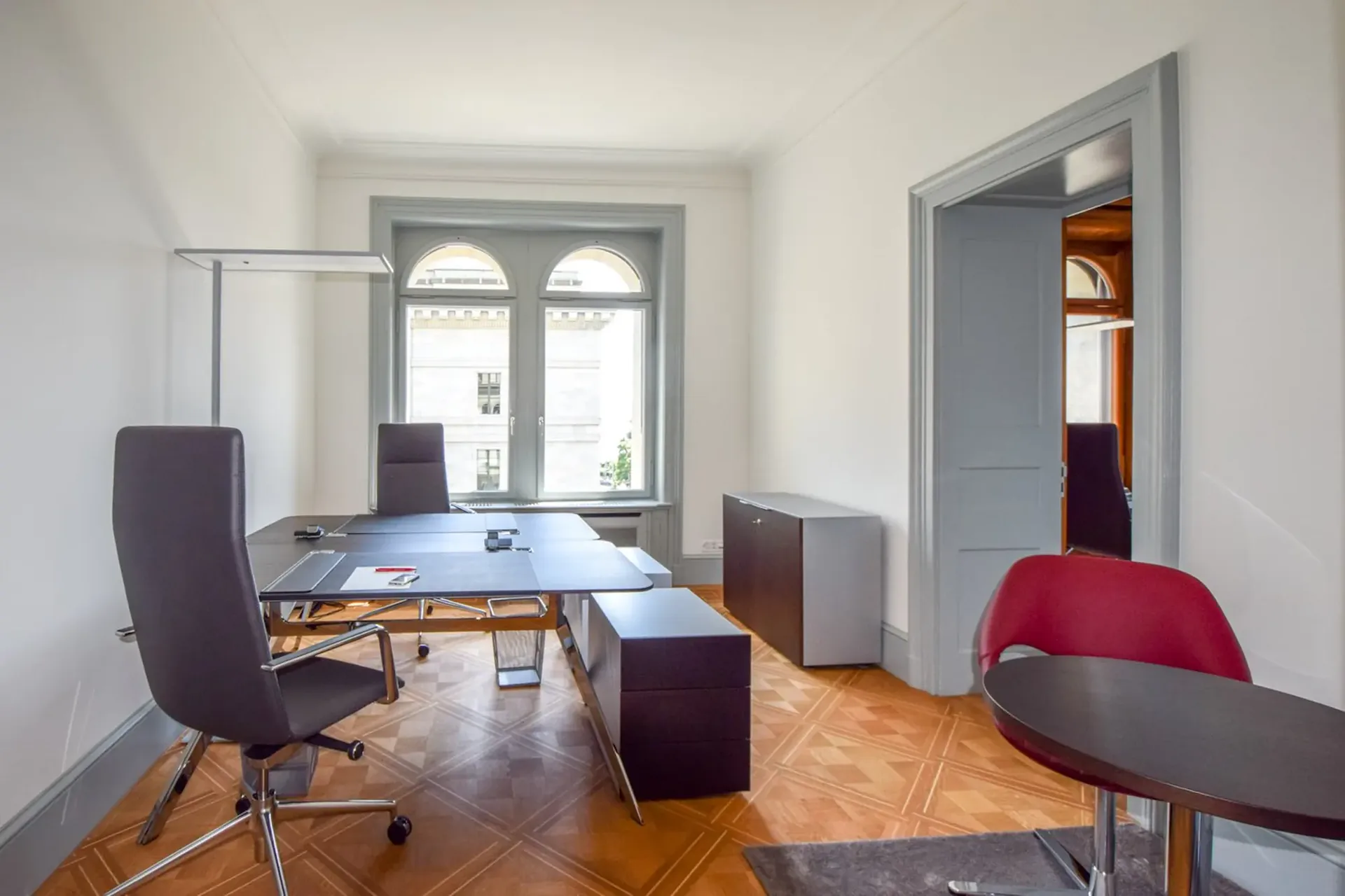 Bureau individuel exclusif sur la Bahnhofstrasse à Zurich – Adresse premium dans la maison Gryffenberg