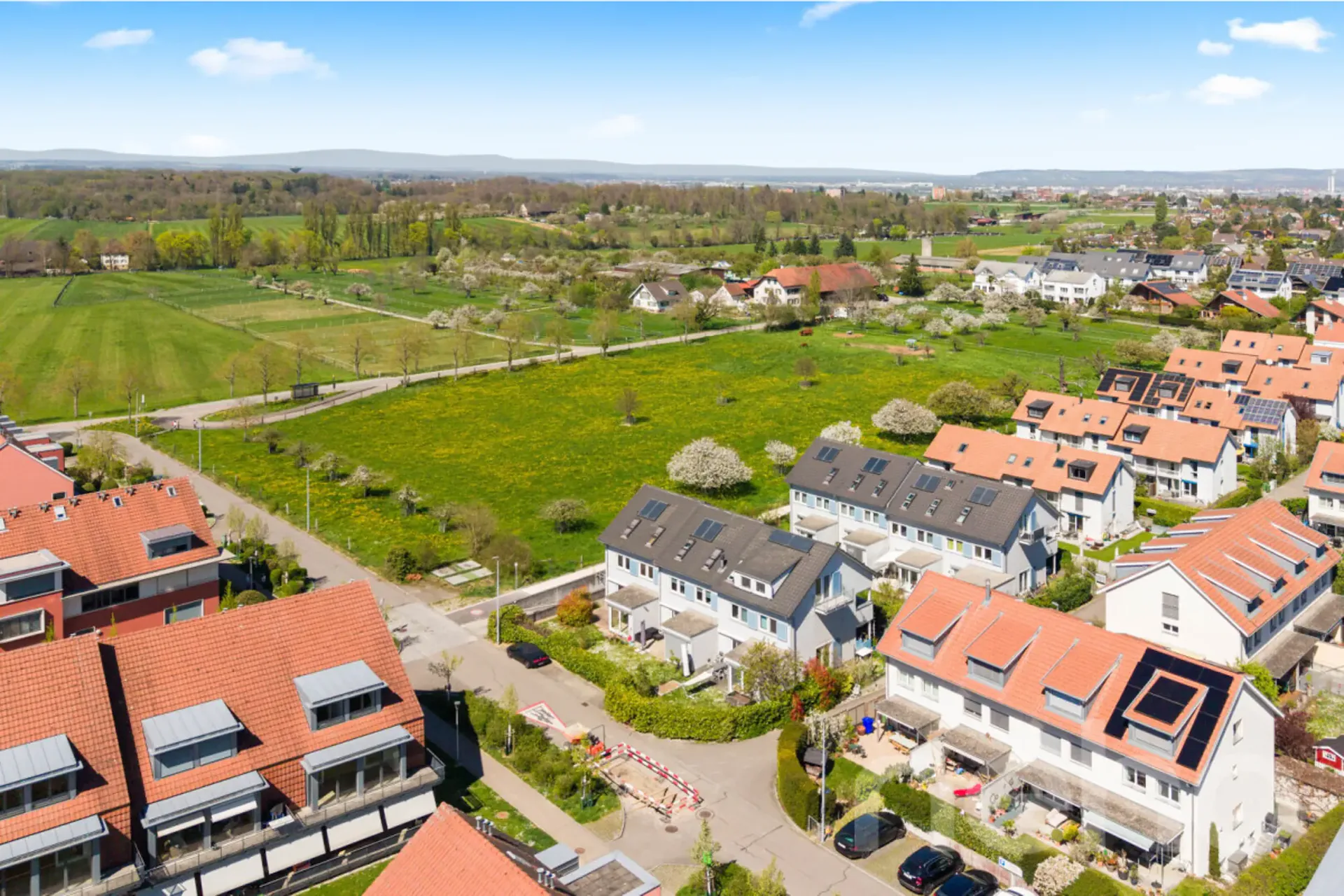 Deliziosa casa a schiera con giardino in una zona tranquilla di Oberwil