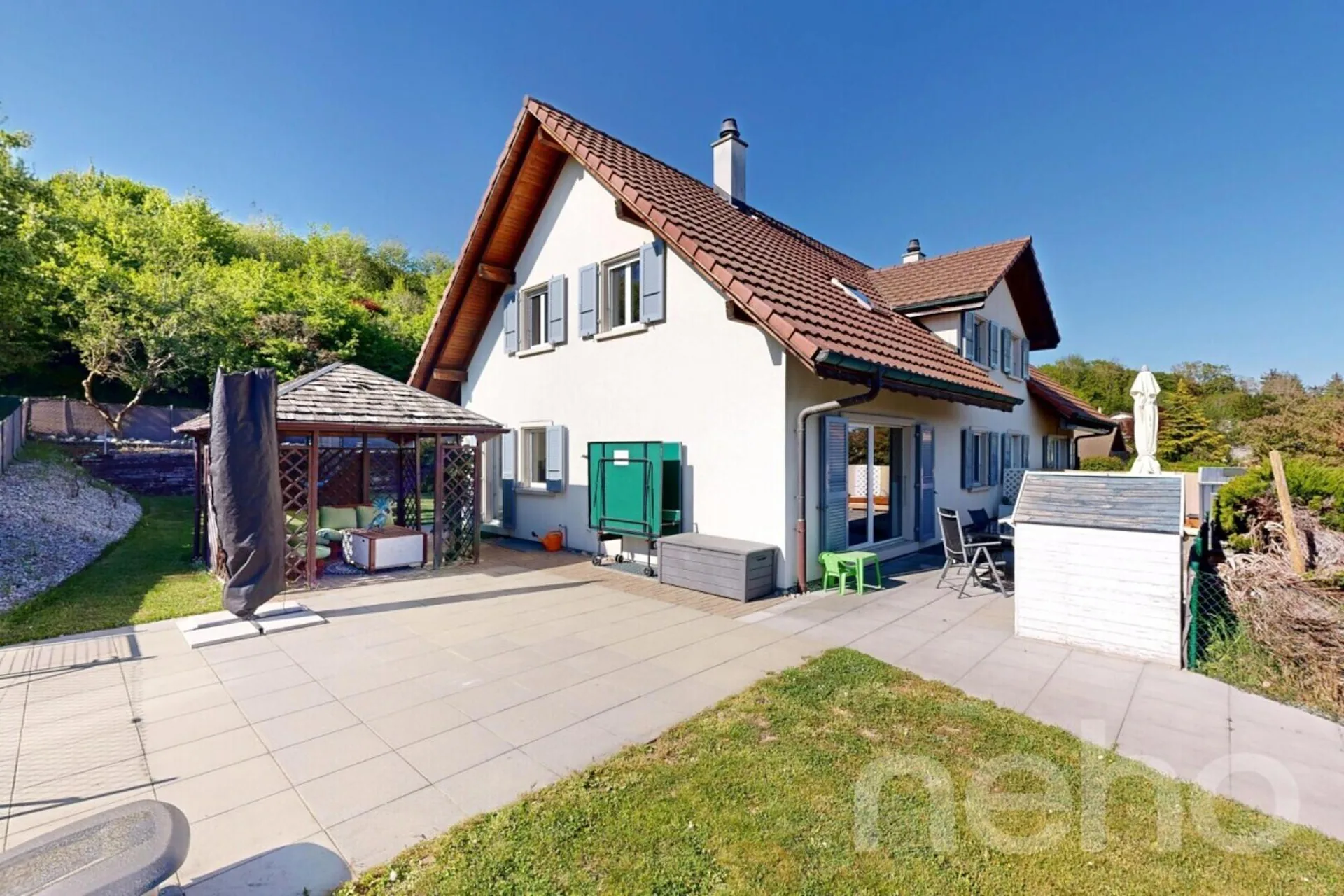 Villa mit Charme und freier Sicht