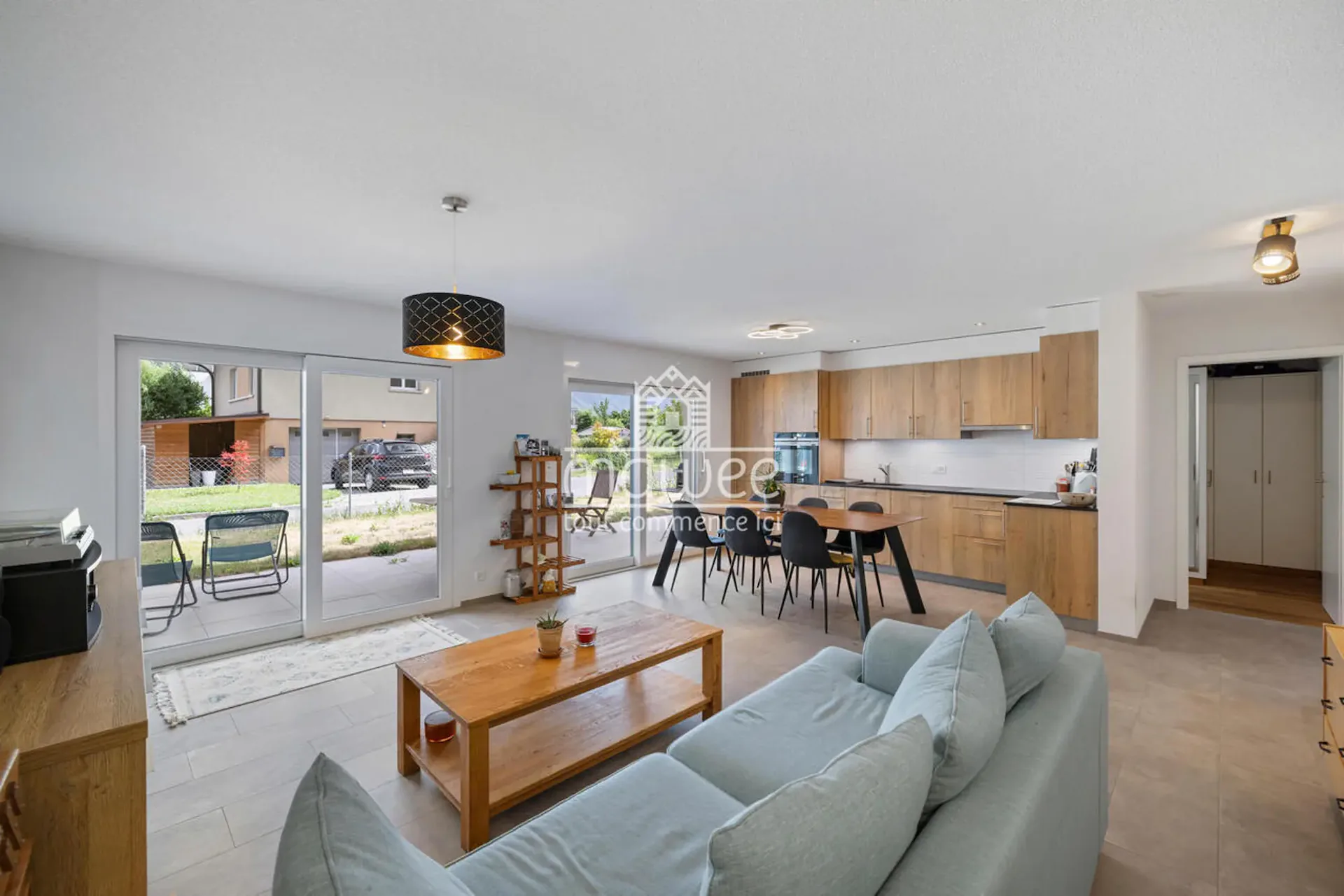 Charming 3.5 room apartment with terrace, garden and two parking spaces