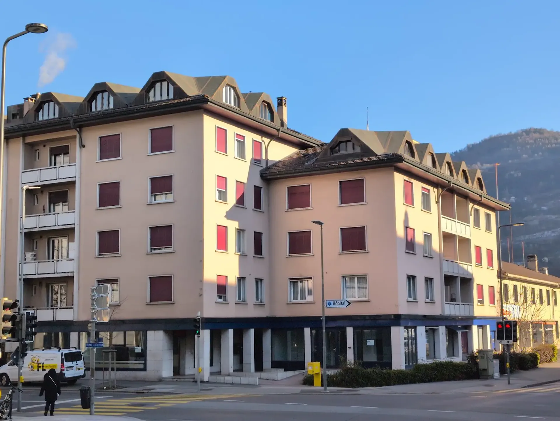 Zu vermieten, Lagerflächen hauptsächlich für Lagerzwecke, in Sion!