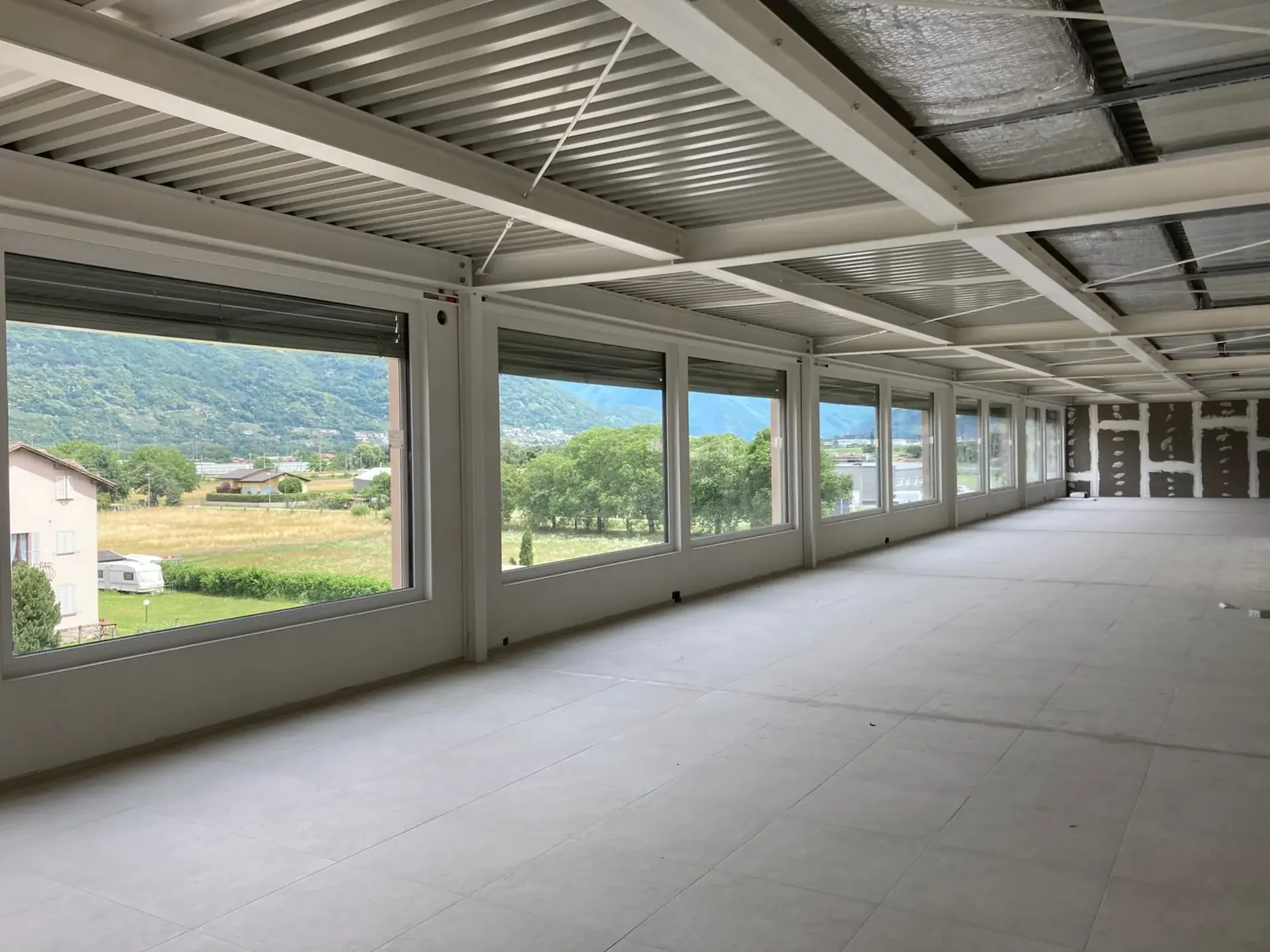 Ultimo spazio commerciale in affitto a S. Antonino