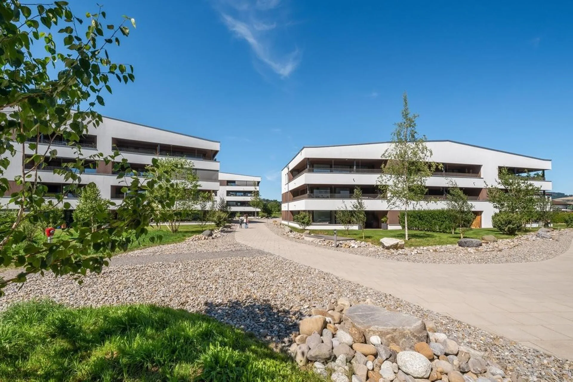 Attractive living with style in a green environment.