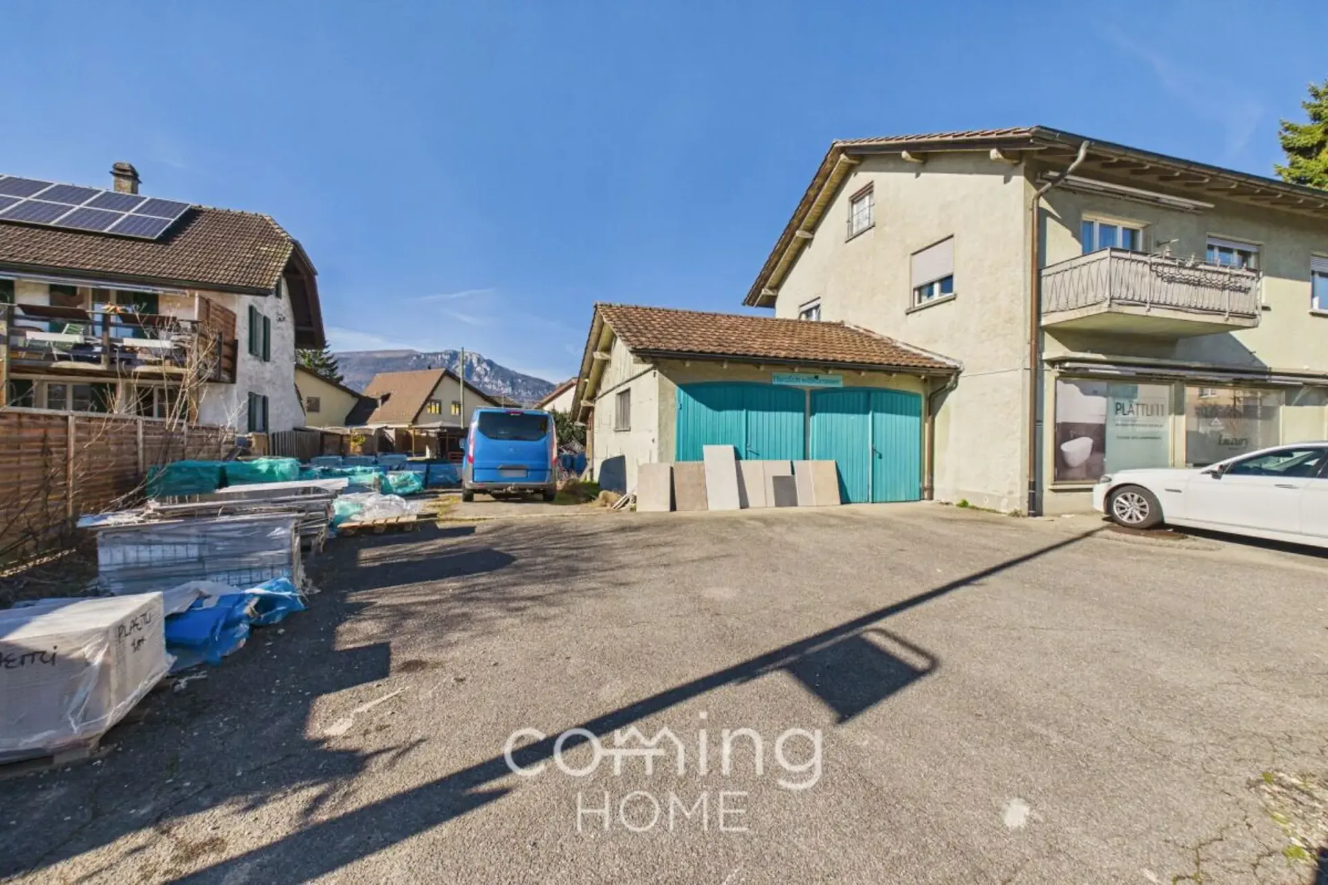 Workshop and office with 15 parking spaces - commercial premises in the well-connected Luterbach area