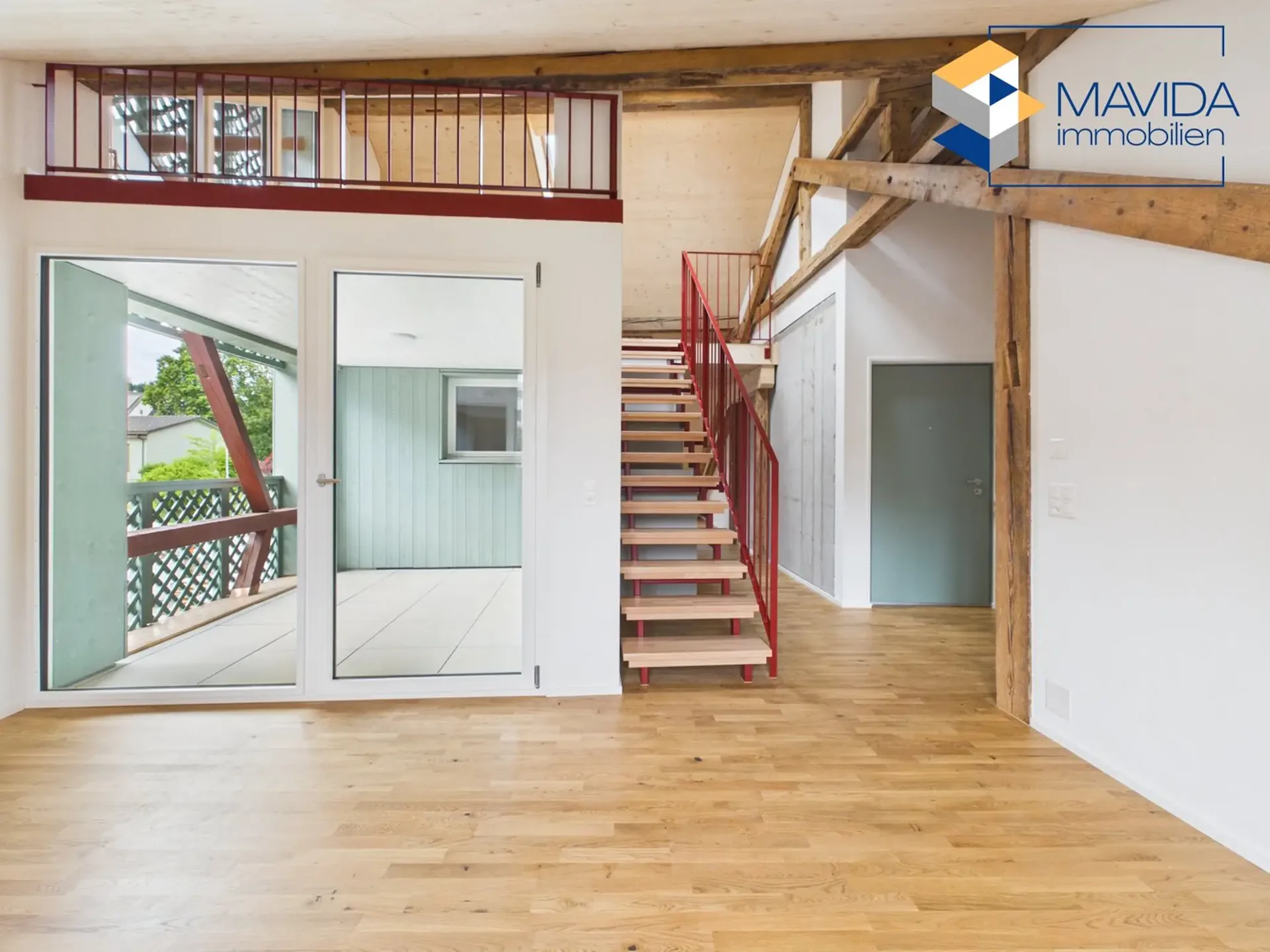 Ein Zuhause zum Ankommen – mit Loggia, Wohnungslift und viel Charme