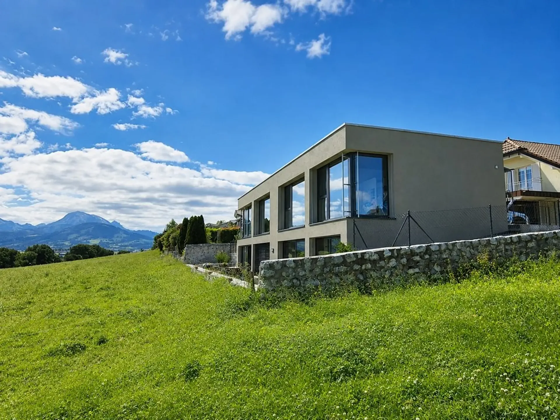 Wohnung mit 4.5 Zimmern für CHF 2'270.- / Monat inklusive Nebenkosten