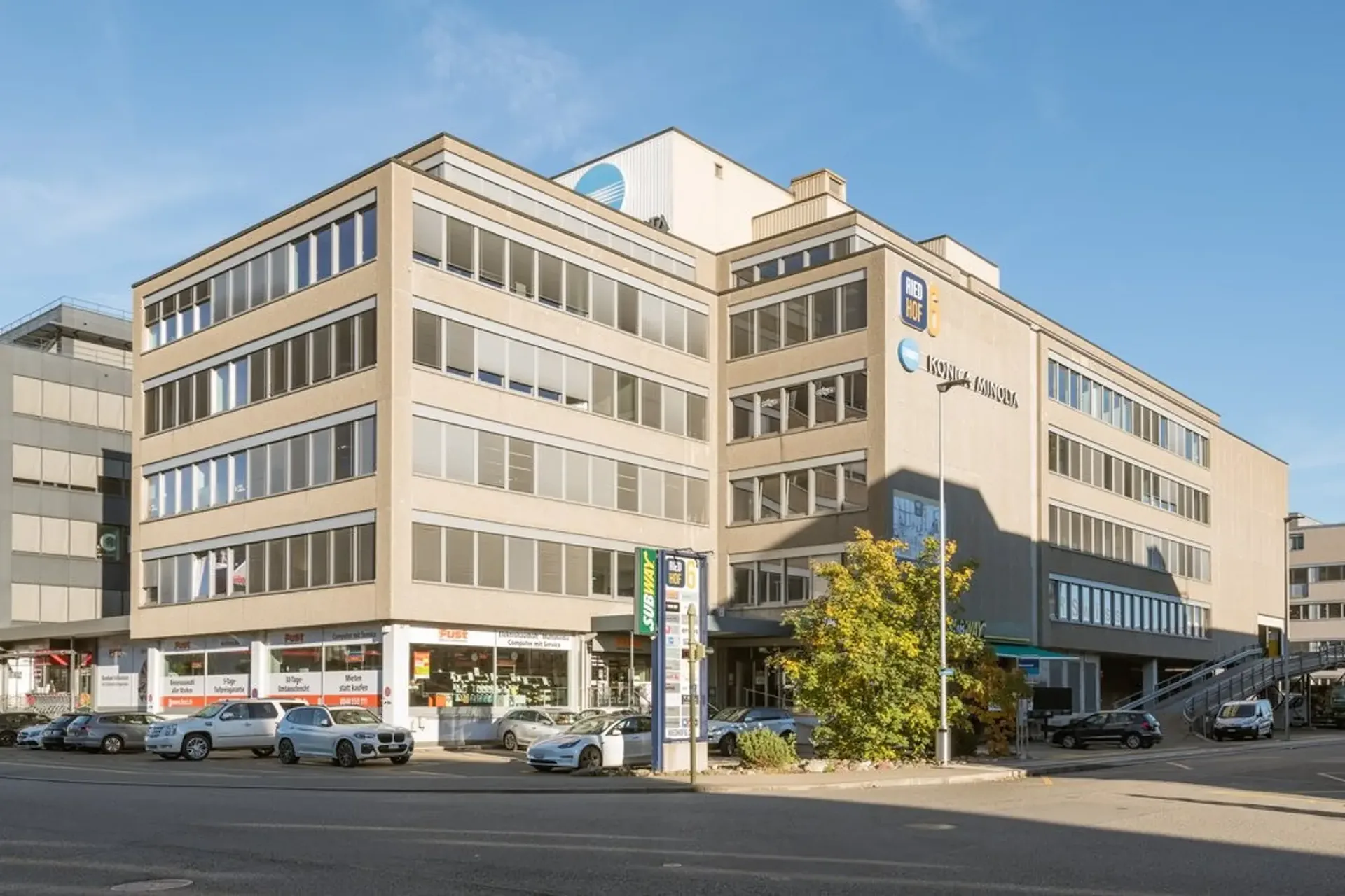 Posto moto in affitto a Dietikon