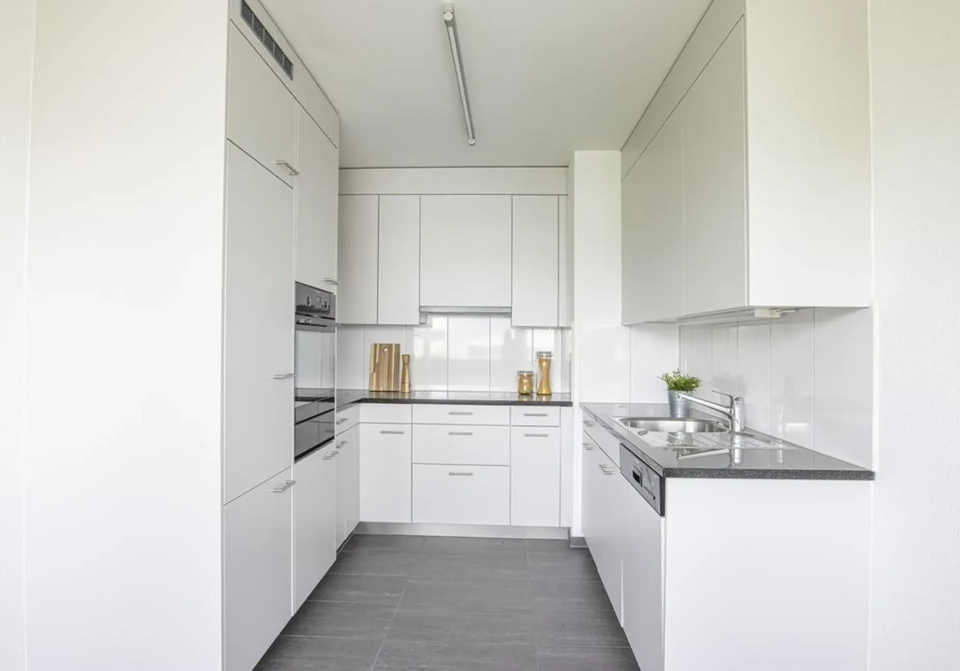 Helle Wohnung Nähe Einkaufszentrum