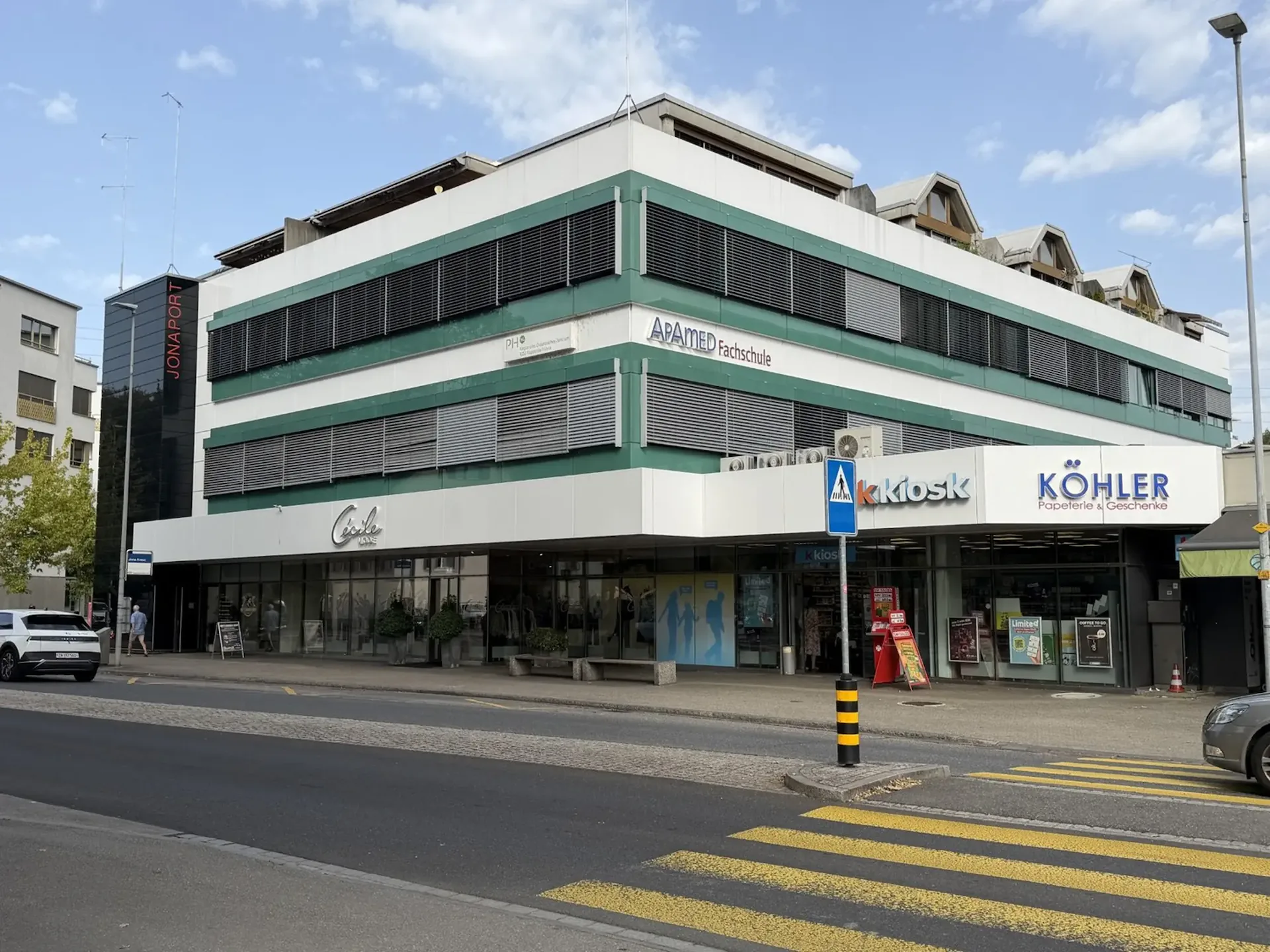 Espace de stockage en centre-ville à Jona