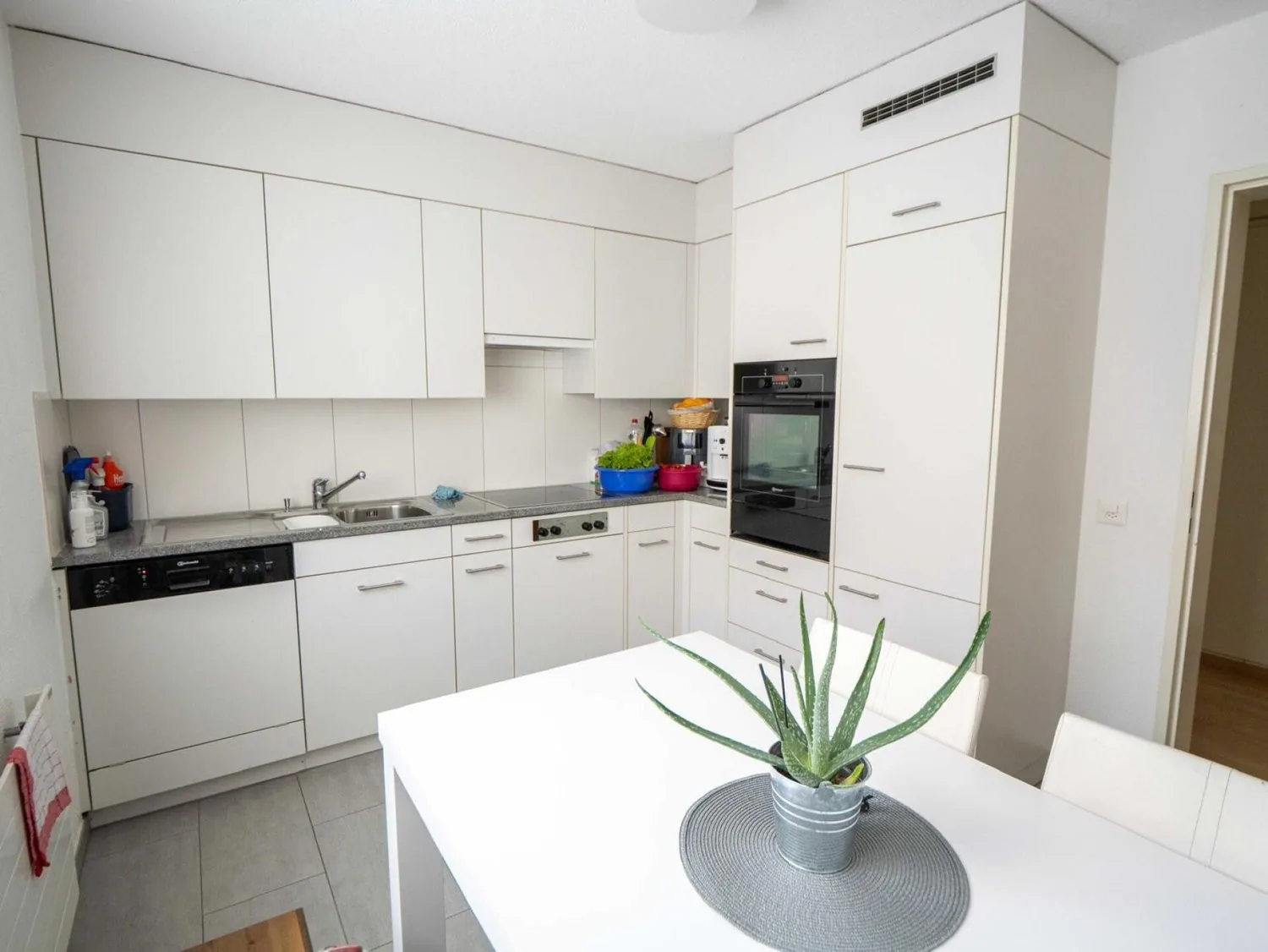 Attraktive 3.5-Zimmer-Wohnung mit Südbalkon in Domat/Ems