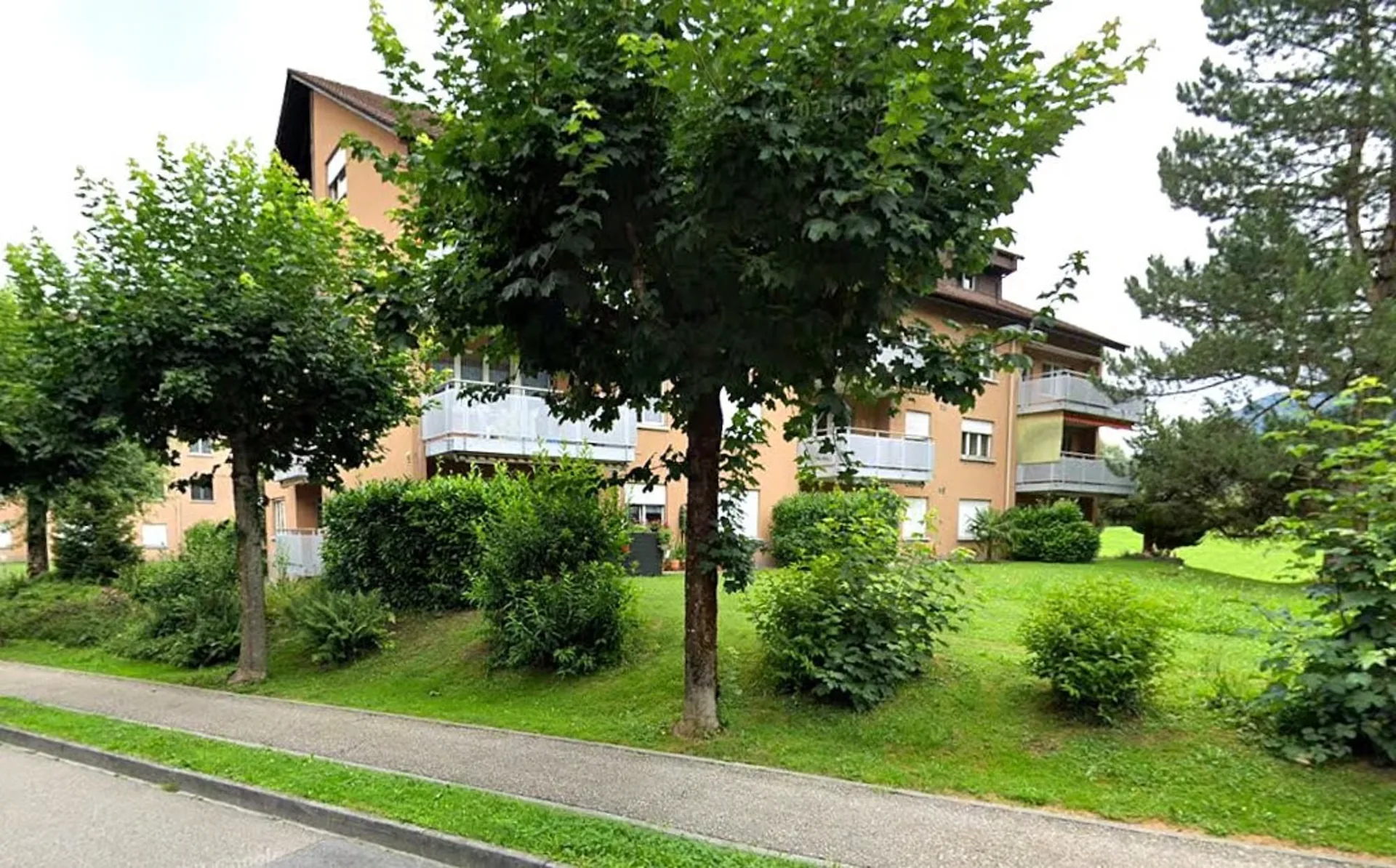 Vivere in una posizione tranquilla e verde nel bel Malters