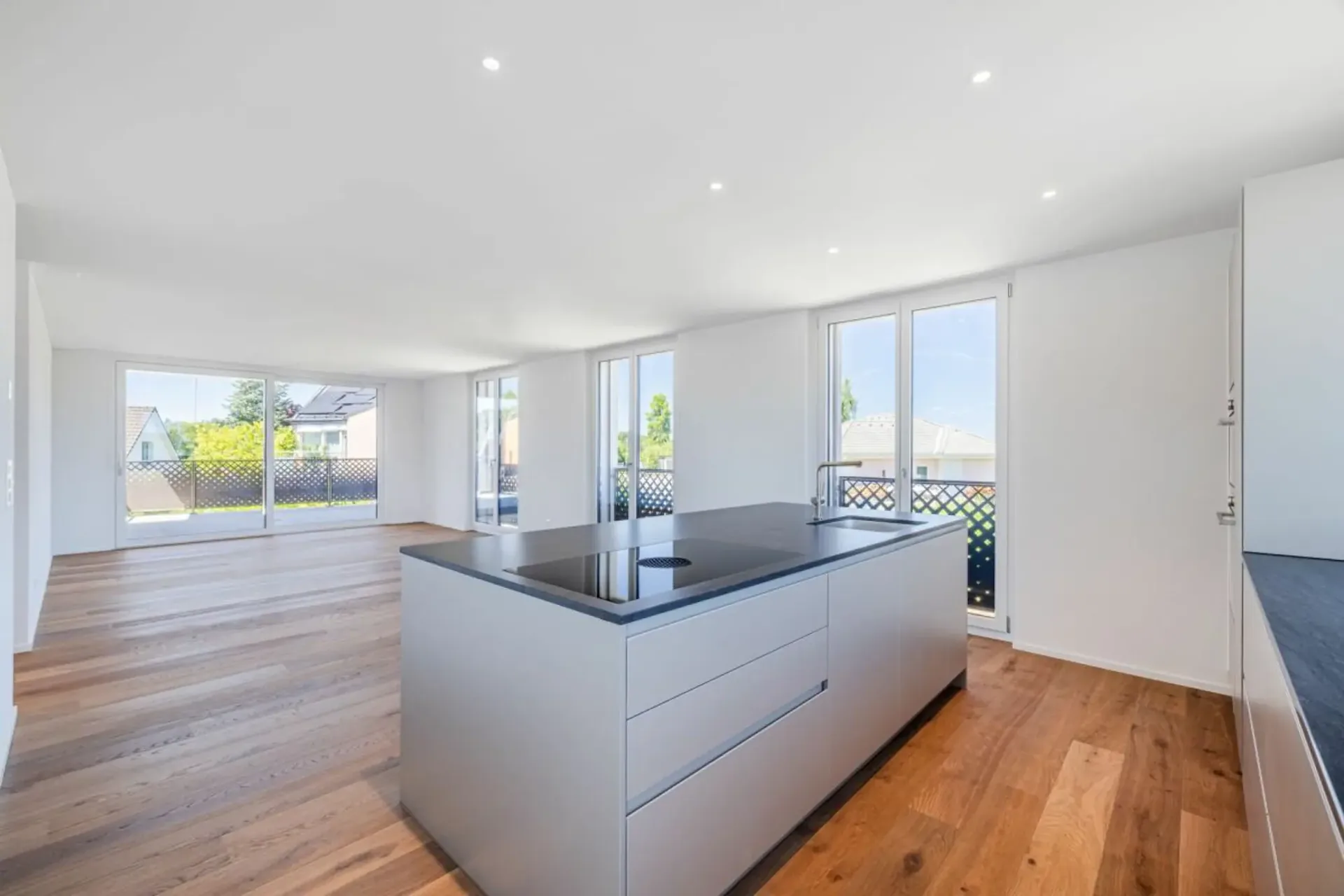 À seulement 5 minutes de Kreuzlingen : Habiter spacieusement - appartement neuf attractif 4.5 pièces avec balcon