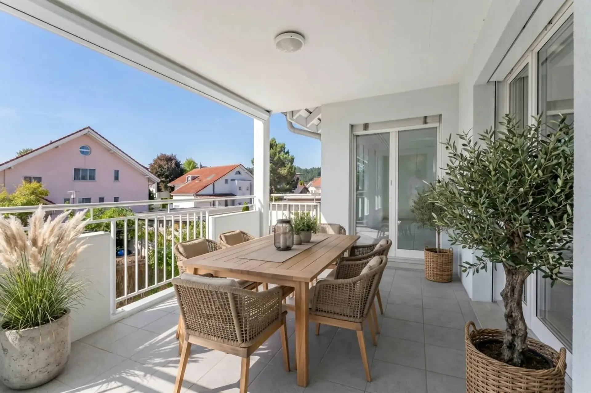 Étage entier pour six : appartement familial ensoleillé