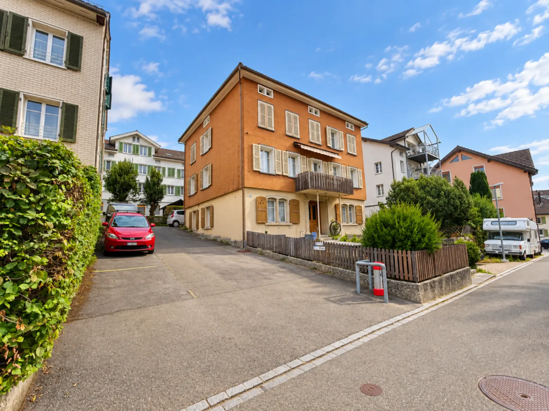 Maison multifamiliale avec potentiel de développement dans un emplacement central à Degersheim