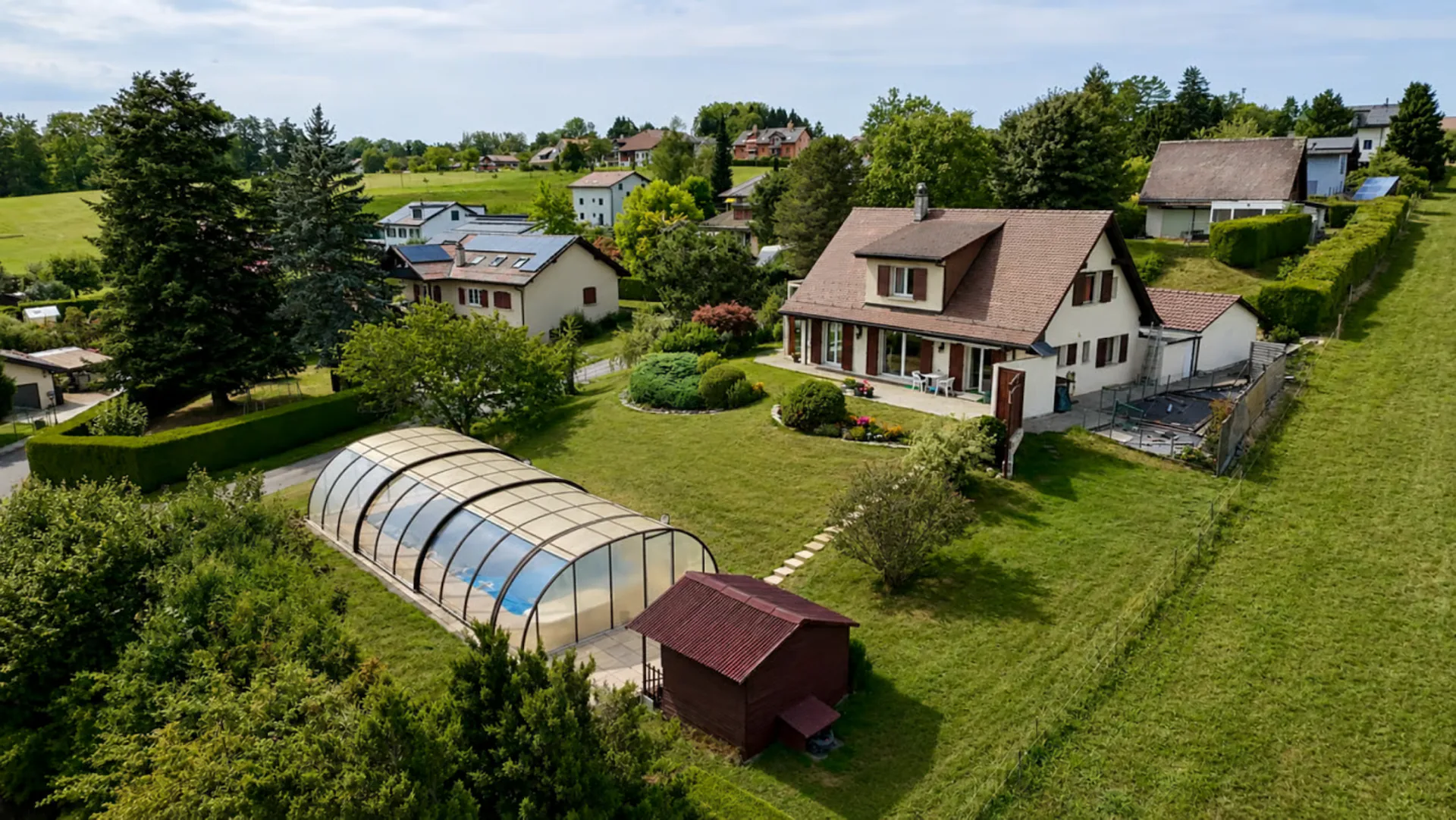 Villa individuelle avec piscine à Mollie-Margot