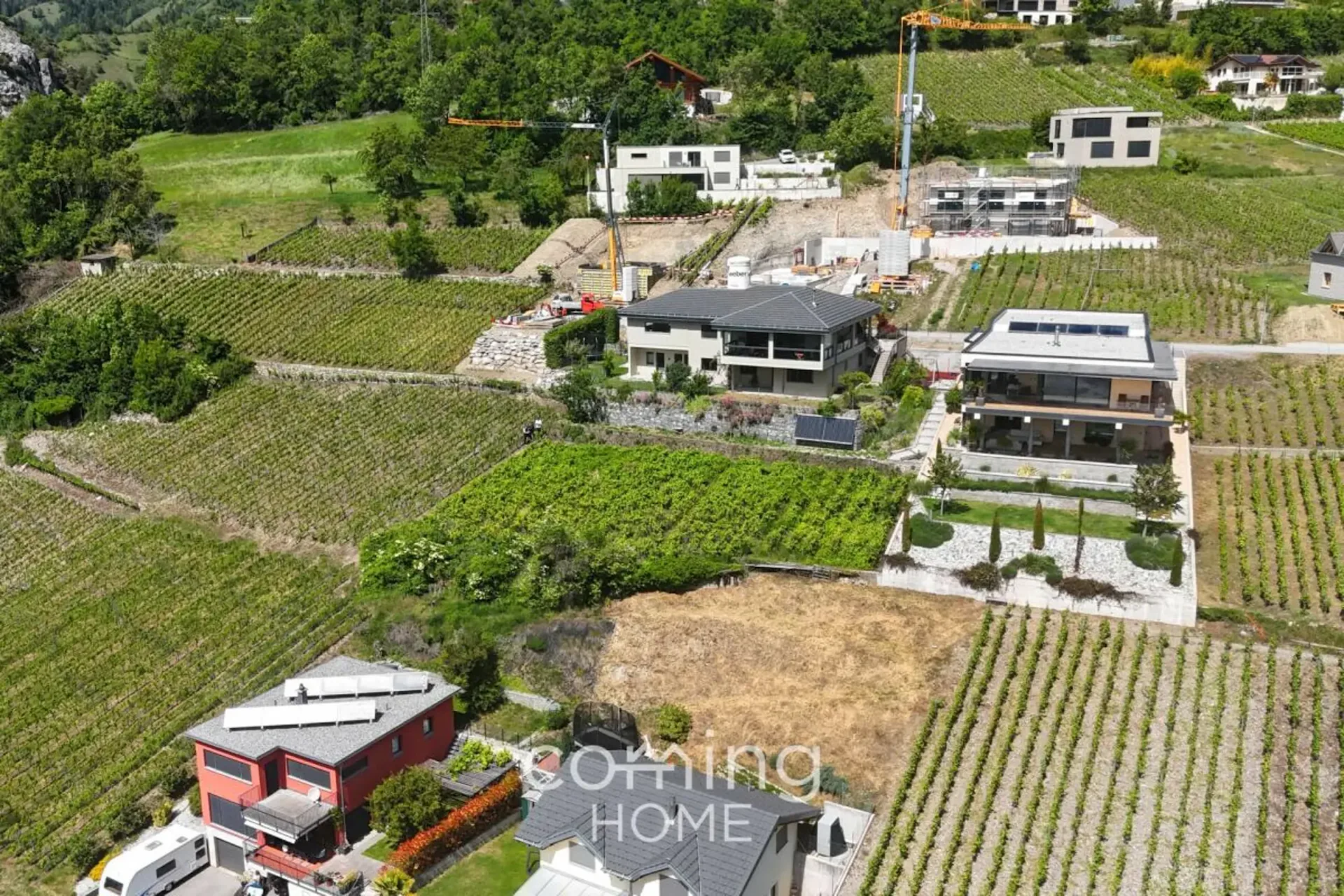 Parcella edificabile soleggiata a Leuk con vista meravigliosa - completamente urbanizzata