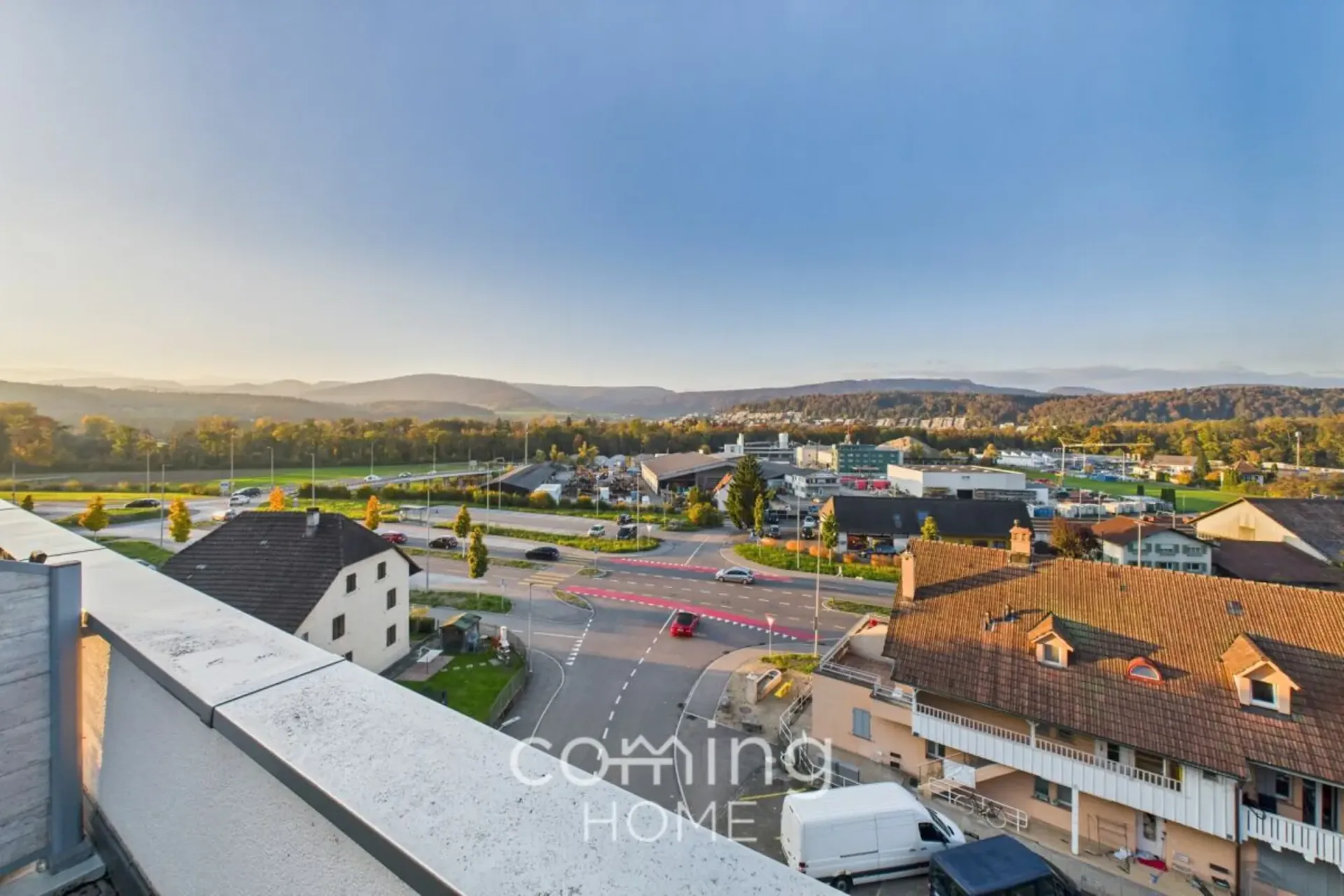 Appartamento attico ristrutturato di 4 camere a Wöschnau con grande terrazza e vista panoramica