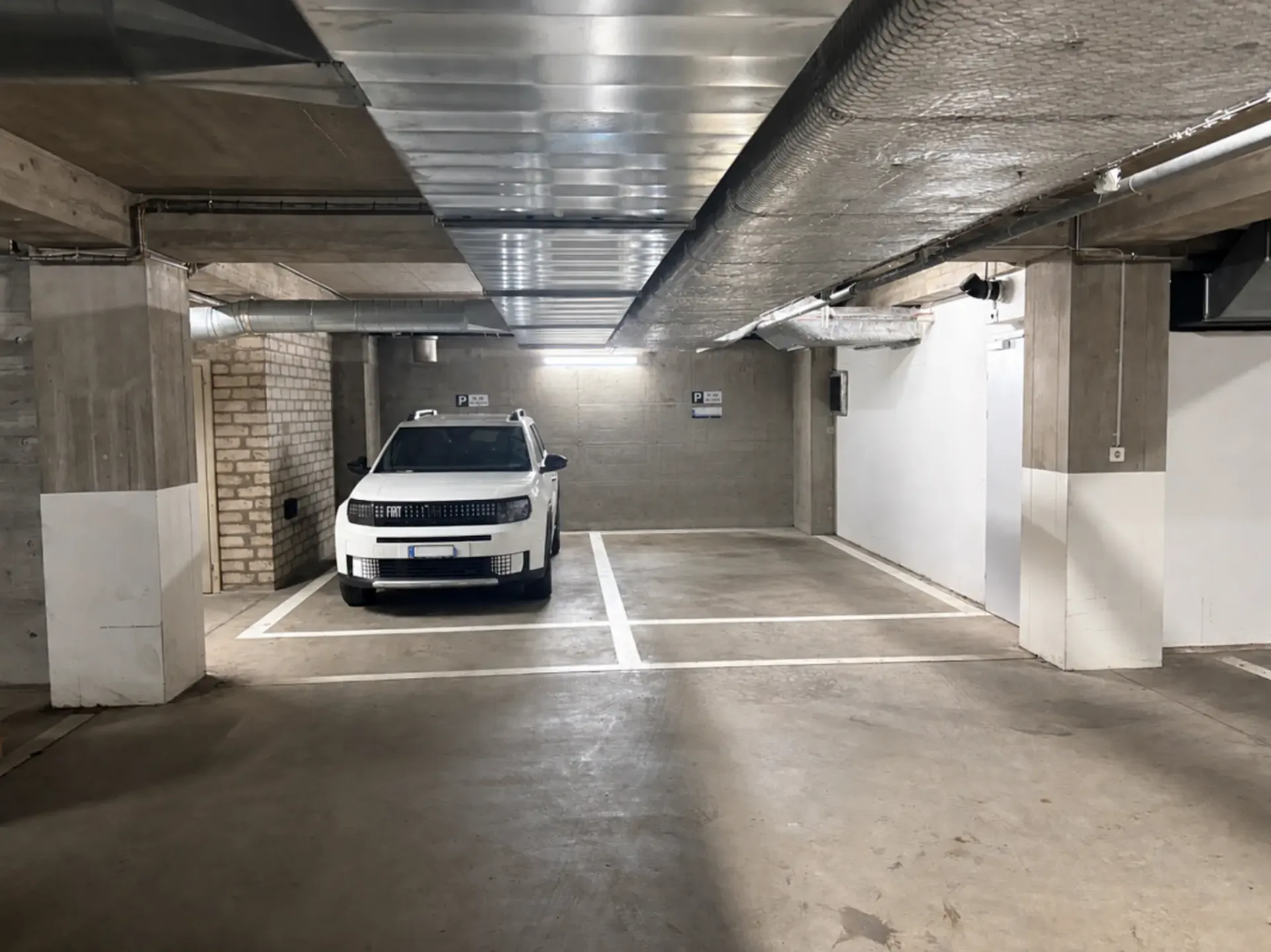 Place de parking pour garage d'entrée à louer près d'Aeschenplatz