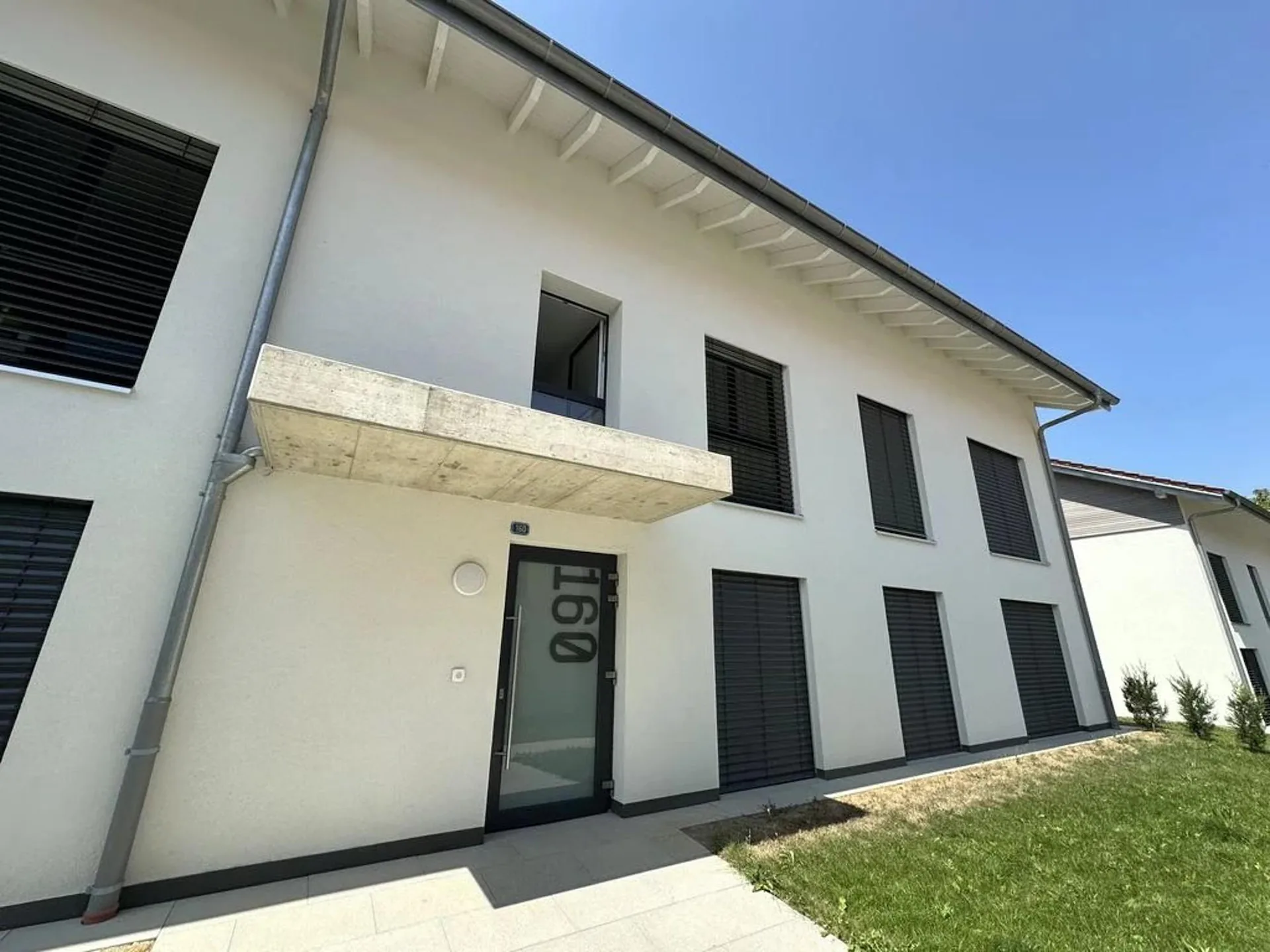 Wohnung mit 4.5 Zimmern im Erdgeschoss