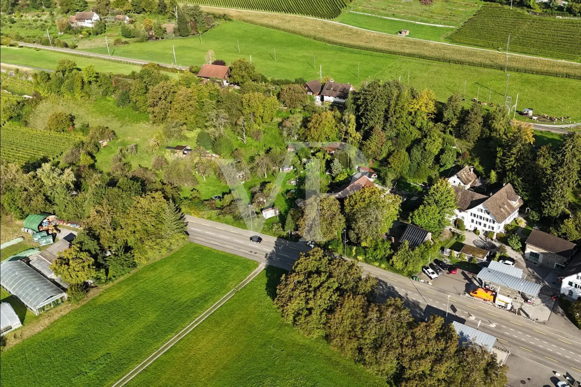 Seltene Landreserve am Zürichsee: Grosszügiger Parzellenverbund mit vi