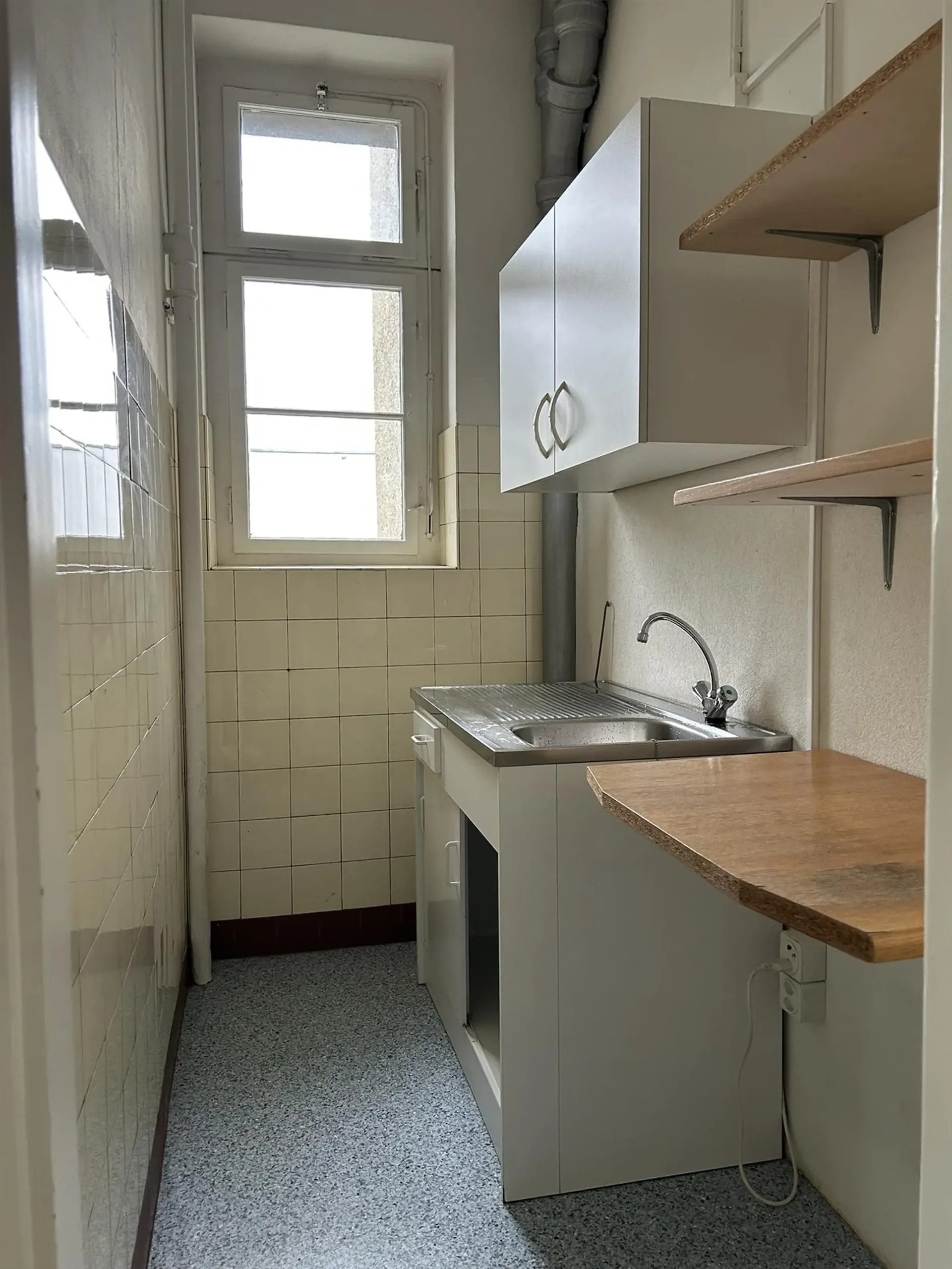 Zwei Büroräume mit Vorplatz und kleiner Teeküche