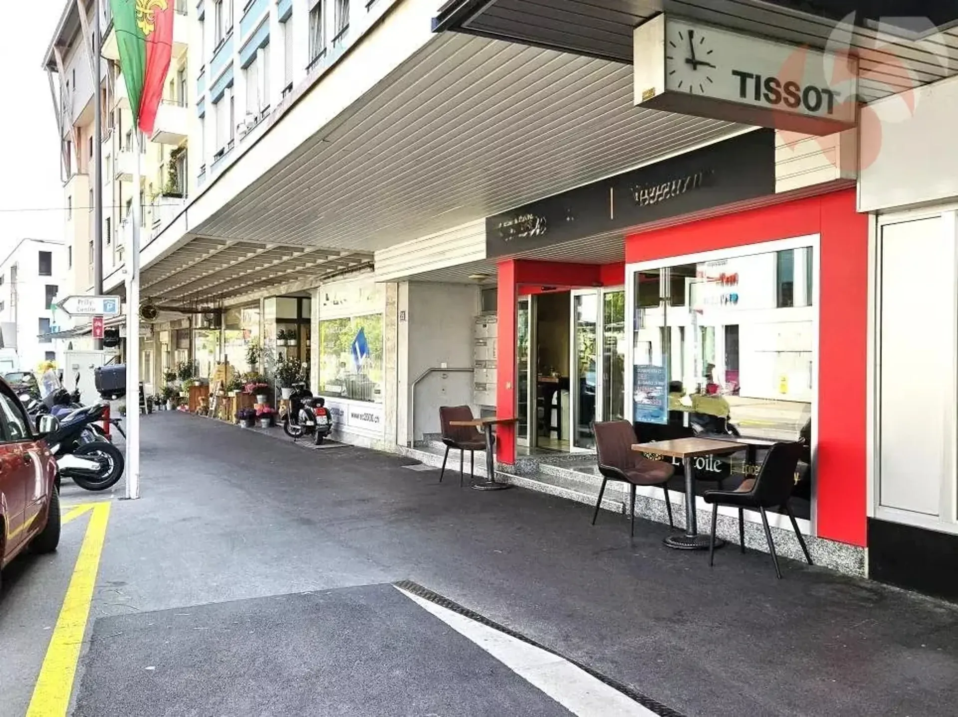 Prächtige Arcade im Zentrum von Prilly