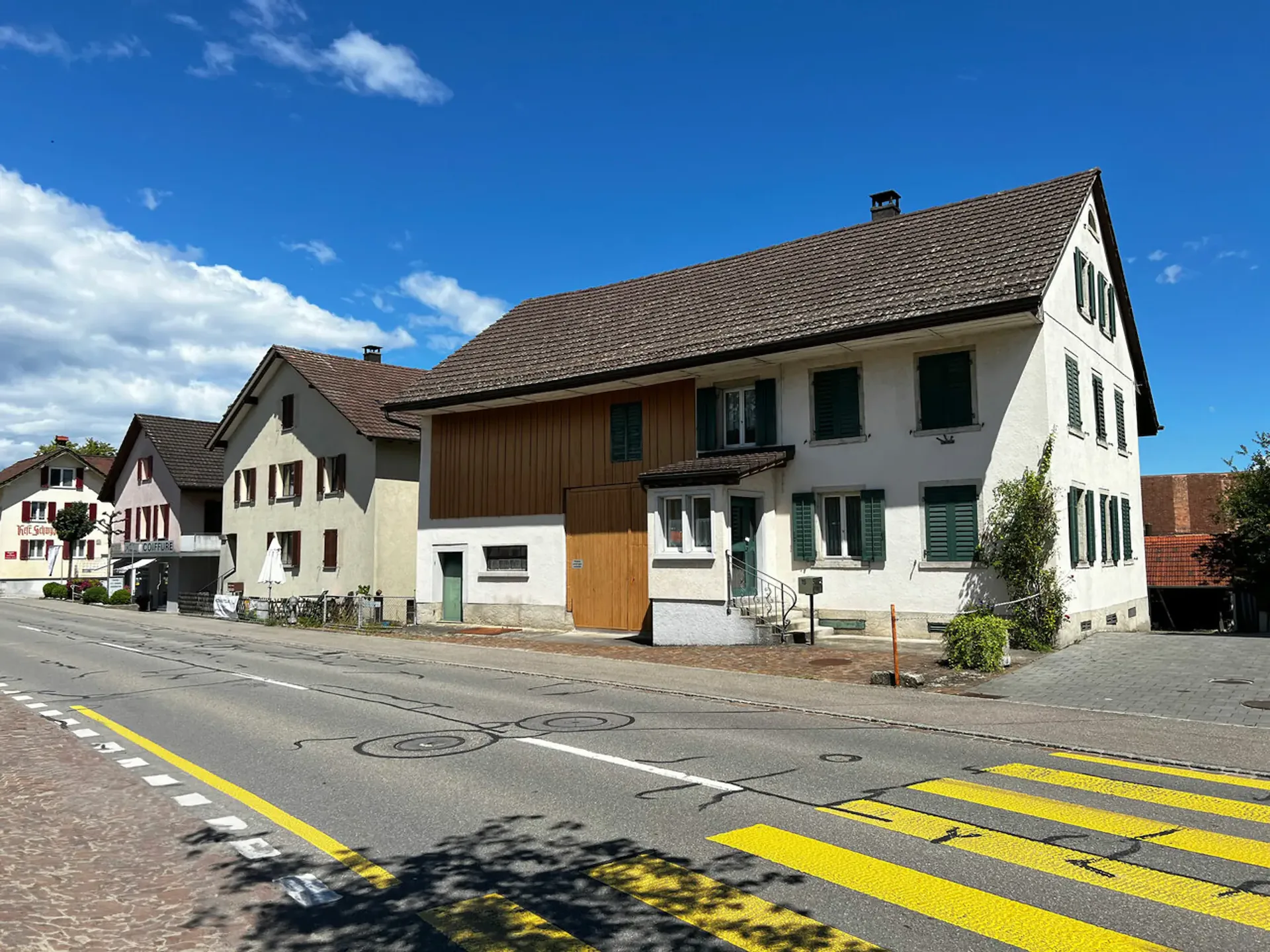 Baulandparzelle mitten im Dorf