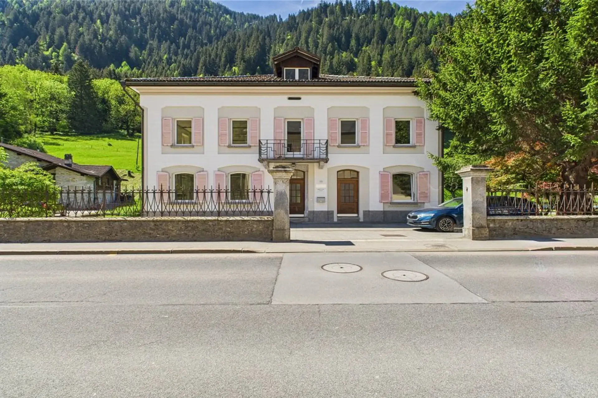 Eleganza in posizione centrale - Villa storica con uffici
