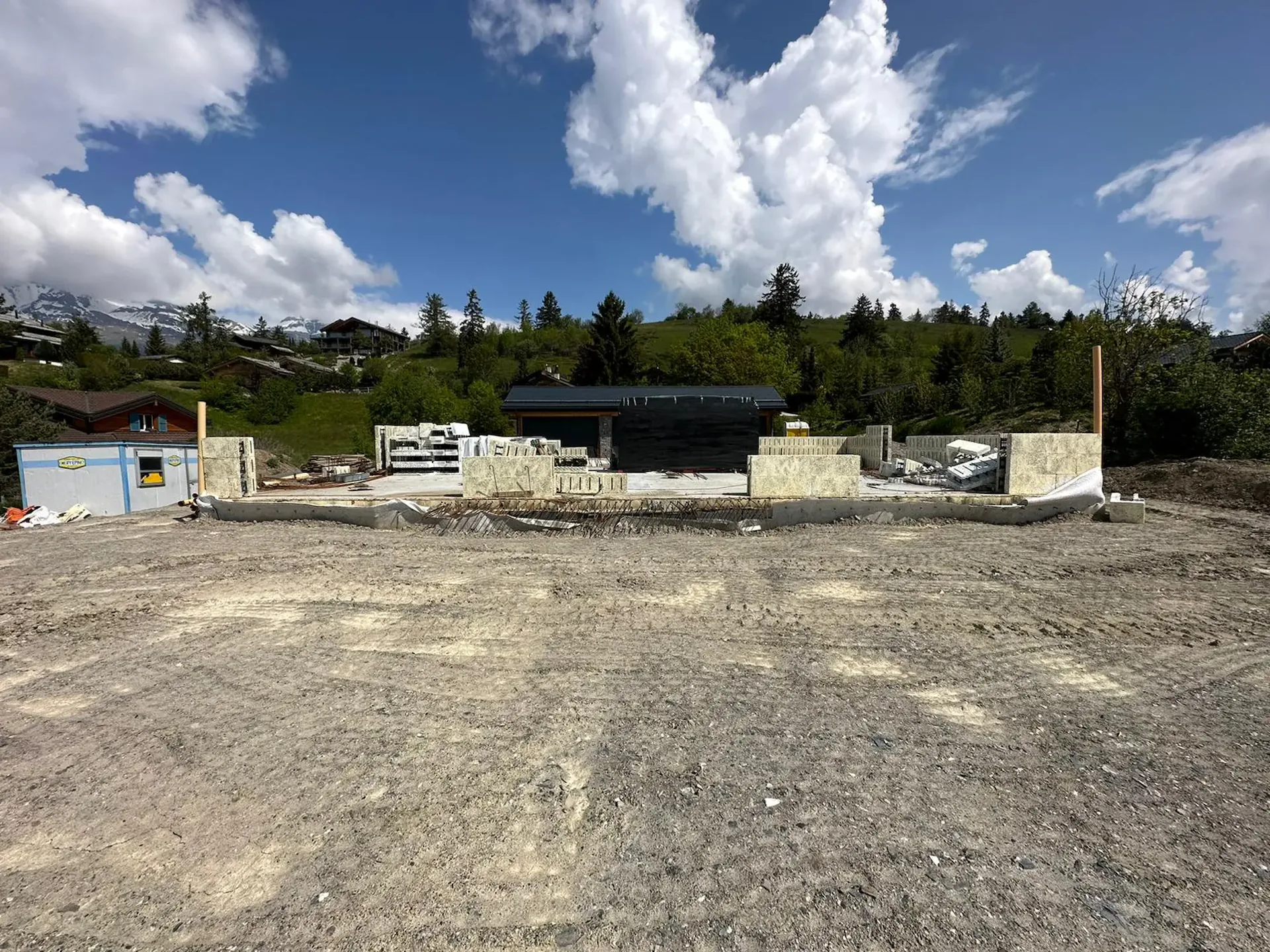 Wunderschönes Baugrundstück mit Panoramablick in Lens