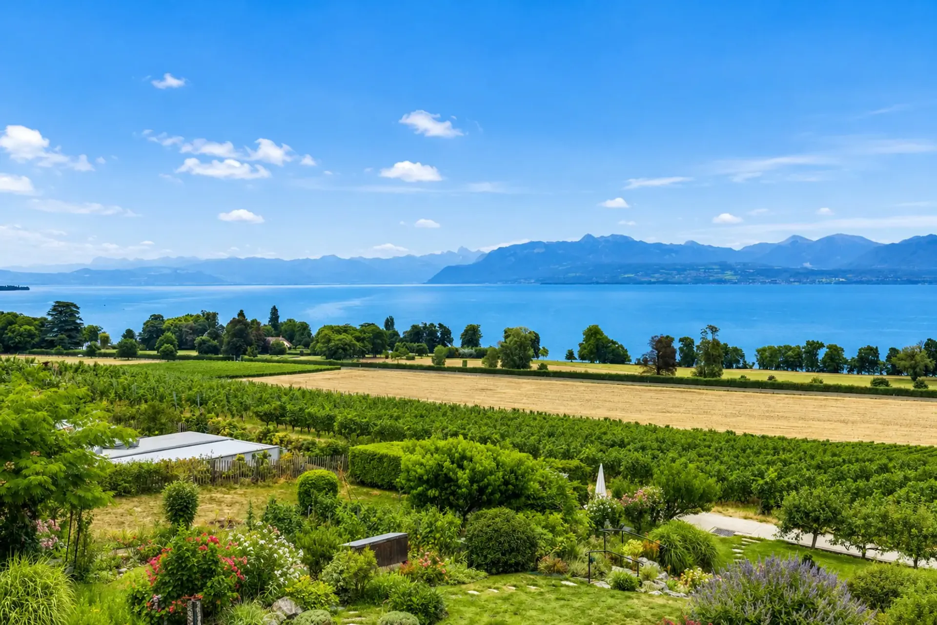 SUPERBES DUPLEX MIT AUSSICHT AUF DEN SEE