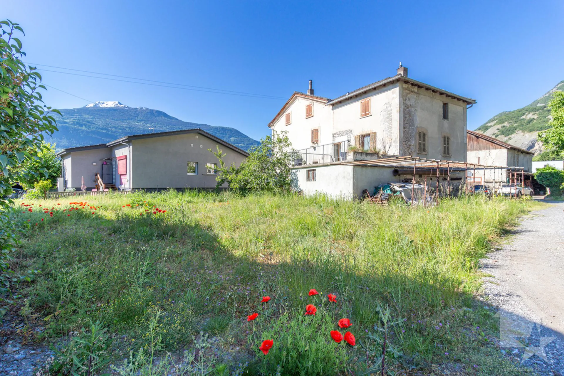 Rare opportunity to shape a piece of history in the heart of Valais