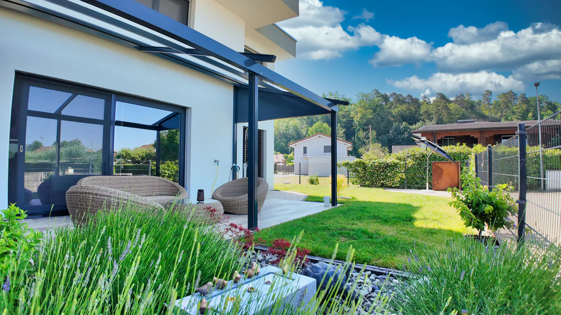 Family villa with 5.5 rooms in Portalban / FR