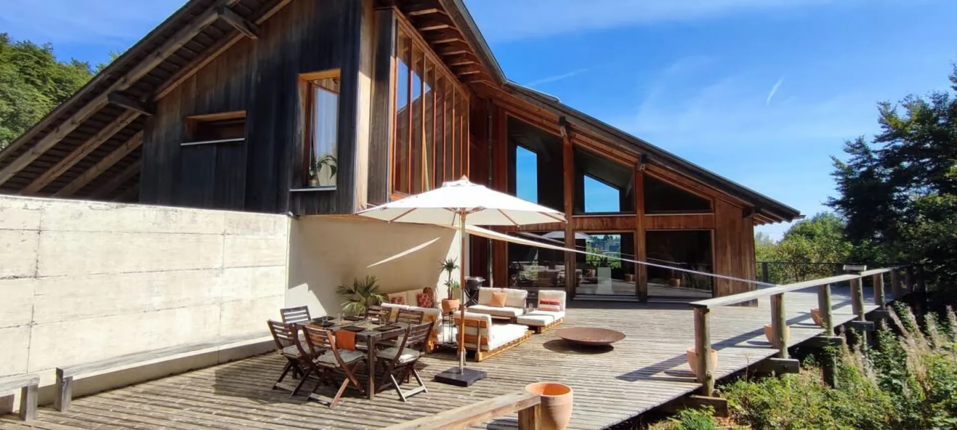 Magnifique Villa mit 3 Zimmern am Waldrand in Saint-Cergue