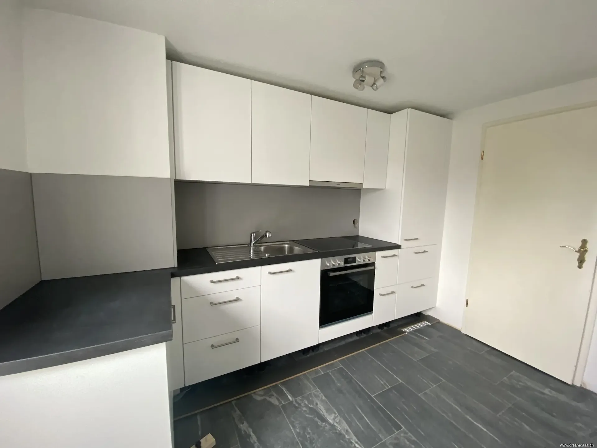 Zentrales Wohnen in sanierter Wohnung