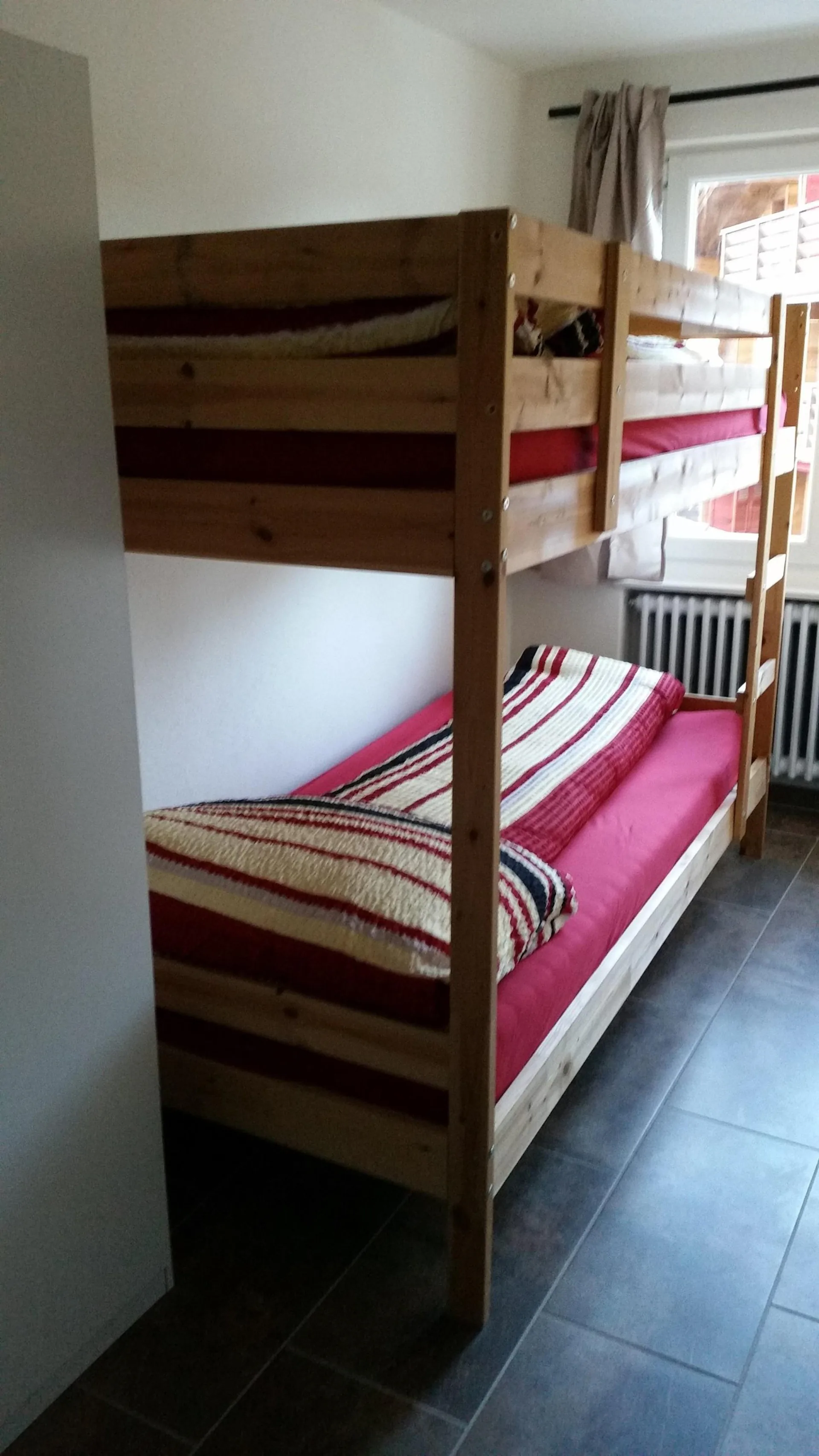 Zimmer in 2,5 & 3,5 Zi Wohnung in Grächen VS im autofreien Teil