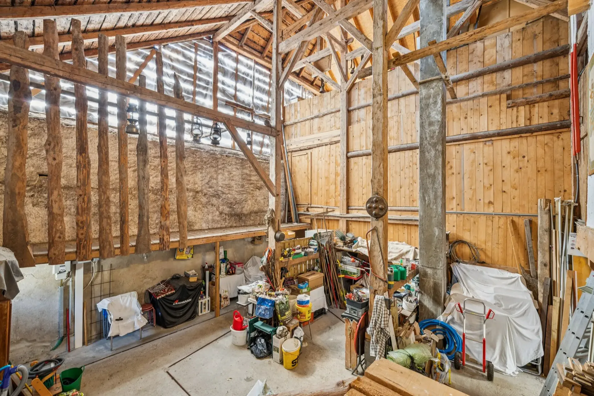 Immeuble avec potentiel promotionnel - vue imprenable sur le lac de Jo