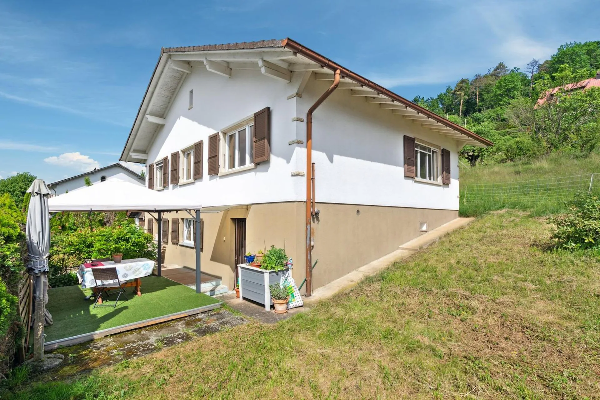 Beautiful Family House in the Heart of a Green Village