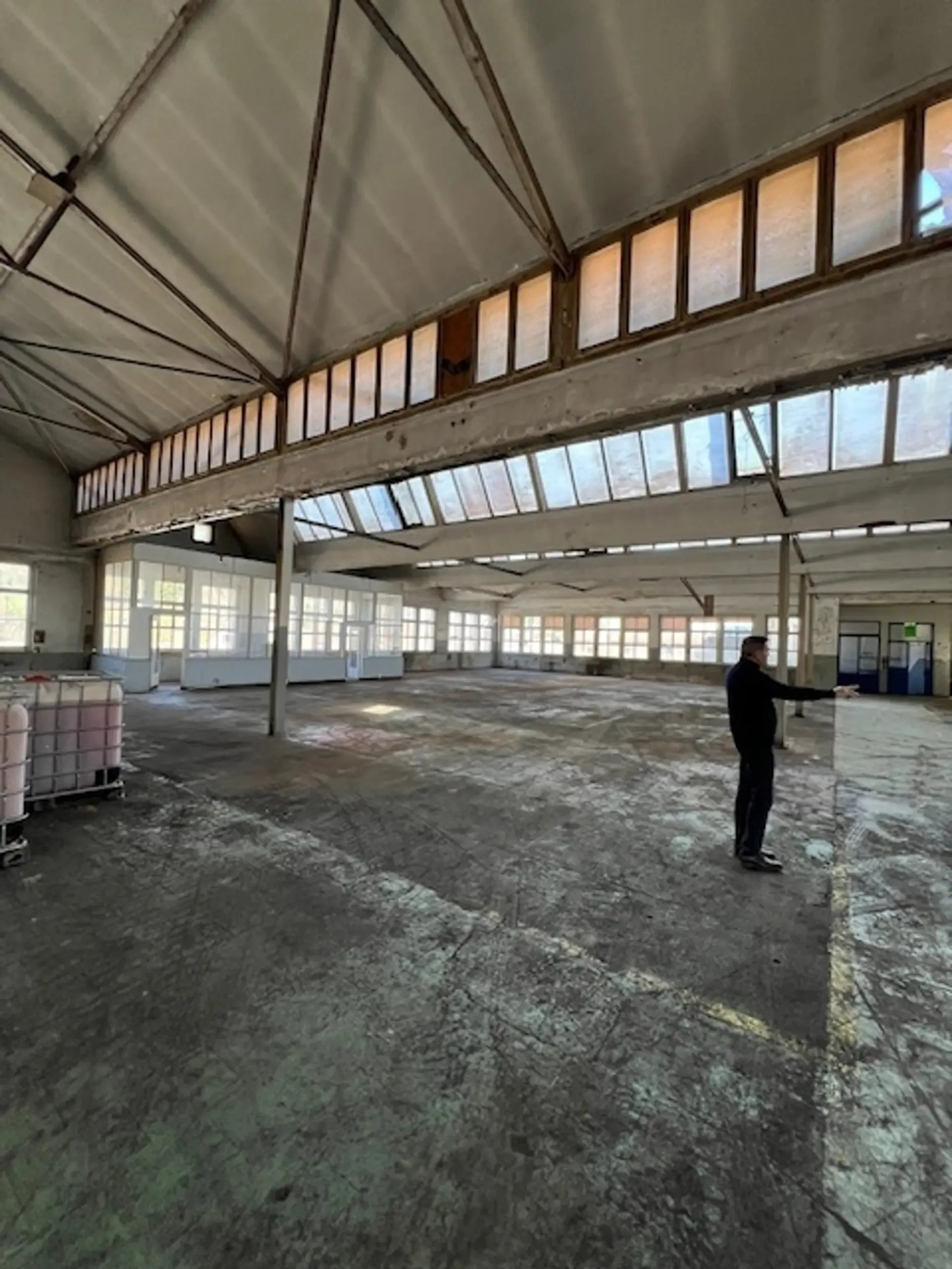 À louer : Espaces industriels à partir de 250 m² jusqu'à 5 000 m².